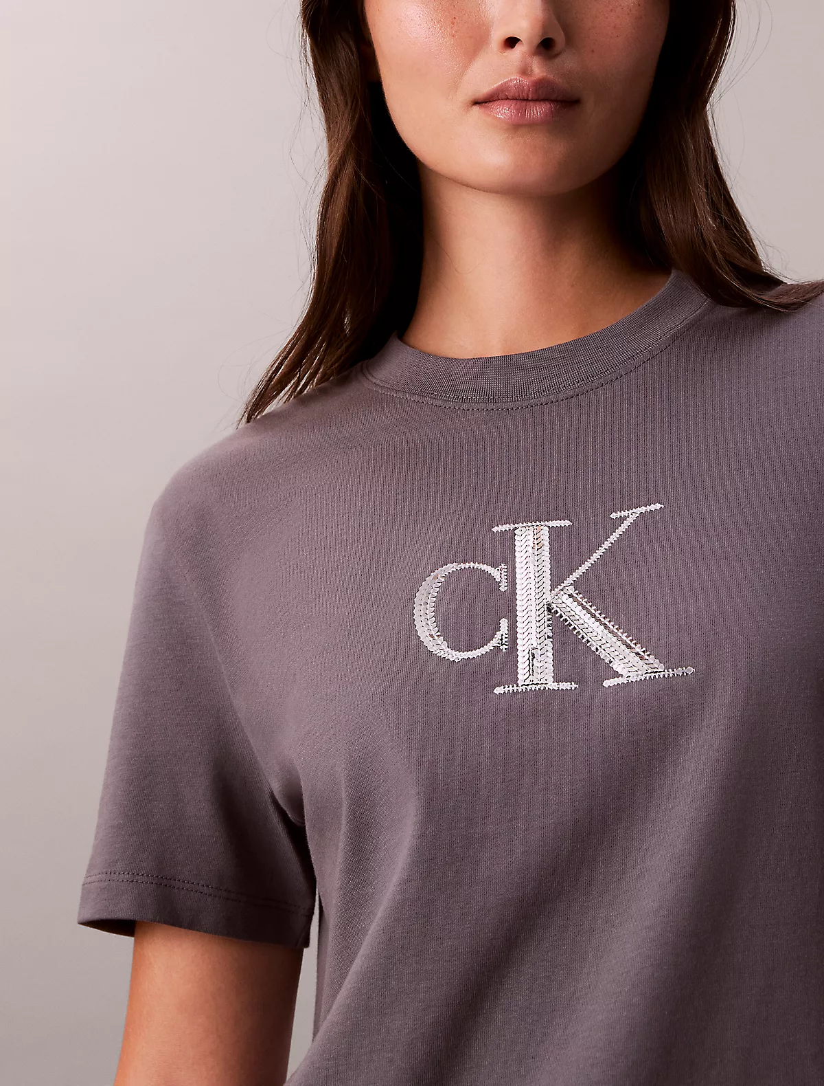 Calvin Klein Calvin Klein Kadın Kısa Kol CK Yazı Detay Bisiklet Yaka Gri T-Shirt LV044E215G-2E9