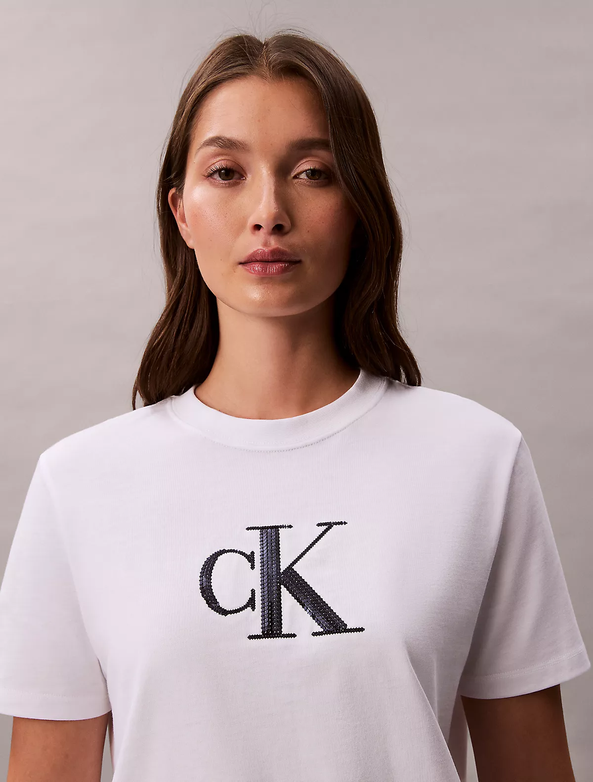 Calvin Klein Calvin Klein Kadın Kısa Kol CK Yazı Detay Bisiklet Yaka Beyaz T-Shirt LV044E215G-YAA
