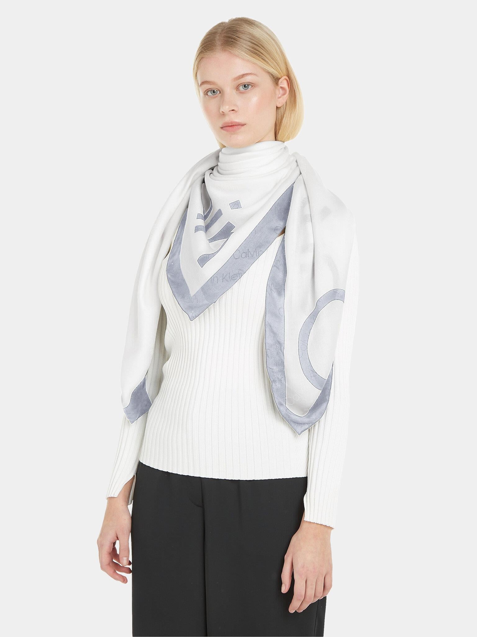Calvin Klein Calvin Kleın Kadın Marka Logolu Desenli Hafif Dokuma Günlük Kullanım Beyaz Spor Çanta K60K610227-CFX