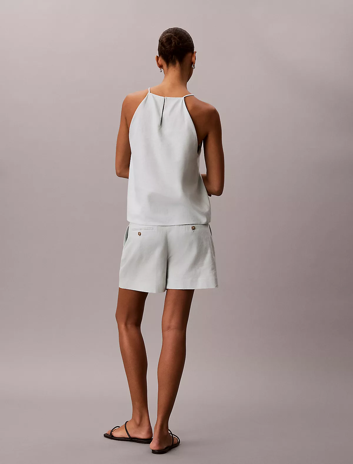 Calvin Klein Calvin Klein Kadın Normal Kesim Pileli Kısa Keten Gri Şort LV047F632G-3Q0