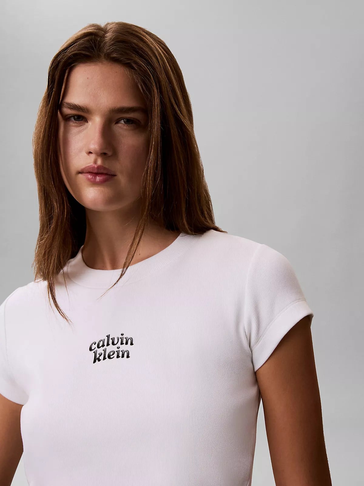 Calvin Klein Calvin Klein Kadın Normal Kalıp Logo Baskılı Yuvarlak Yakalı Pamuklu Kısa Kollu Crop Beyaz T-Shirt LV047G828G-YAF