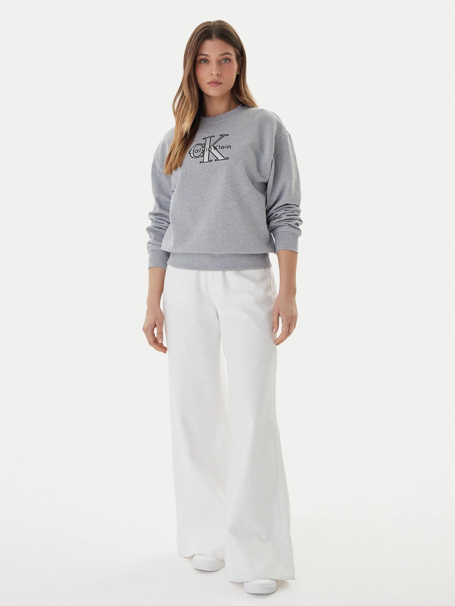 Calvin Klein Calvin Klein Kadın Normal Kalıp Pamuklu Logo İşlemeli Uzun Kollu Gri Sweatshirt LV047E825G-P79