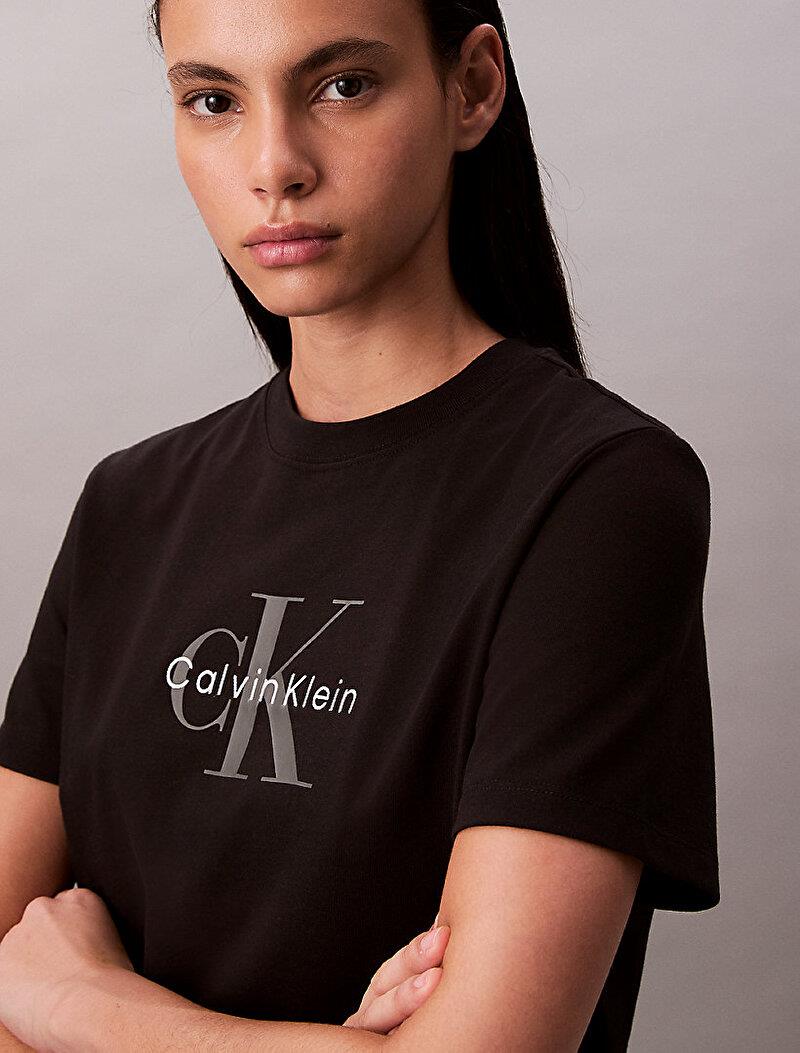 Calvin Klein Calvin Klein Kadın Normal Kalıp Yuvarlak Yakalı %100 Pamuk CK Logo Baskılı Kısa Kollu Siyah T-Shirt LV047B865G-UB1