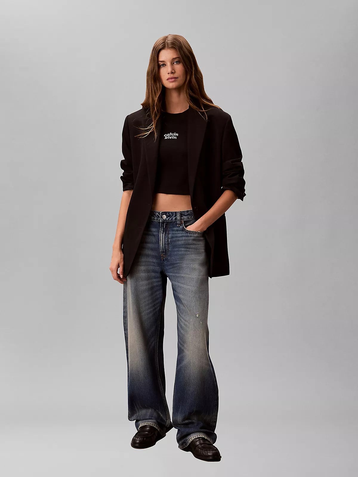 Calvin Klein Calvin Klein Kadın Normal Kalıp Logo Baskılı Yuvarlak Yakalı Pamuklu Kısa Kollu Crop Siyah T-Shirt LV047G828G-UB1