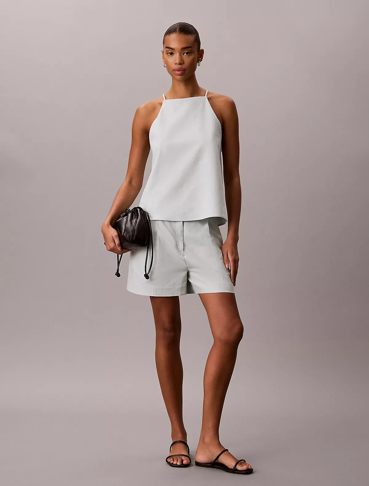 Calvin Klein Calvin Klein Kadın Normal Kesim Pileli Kısa Keten Gri Şort LV047F632G-3Q0
