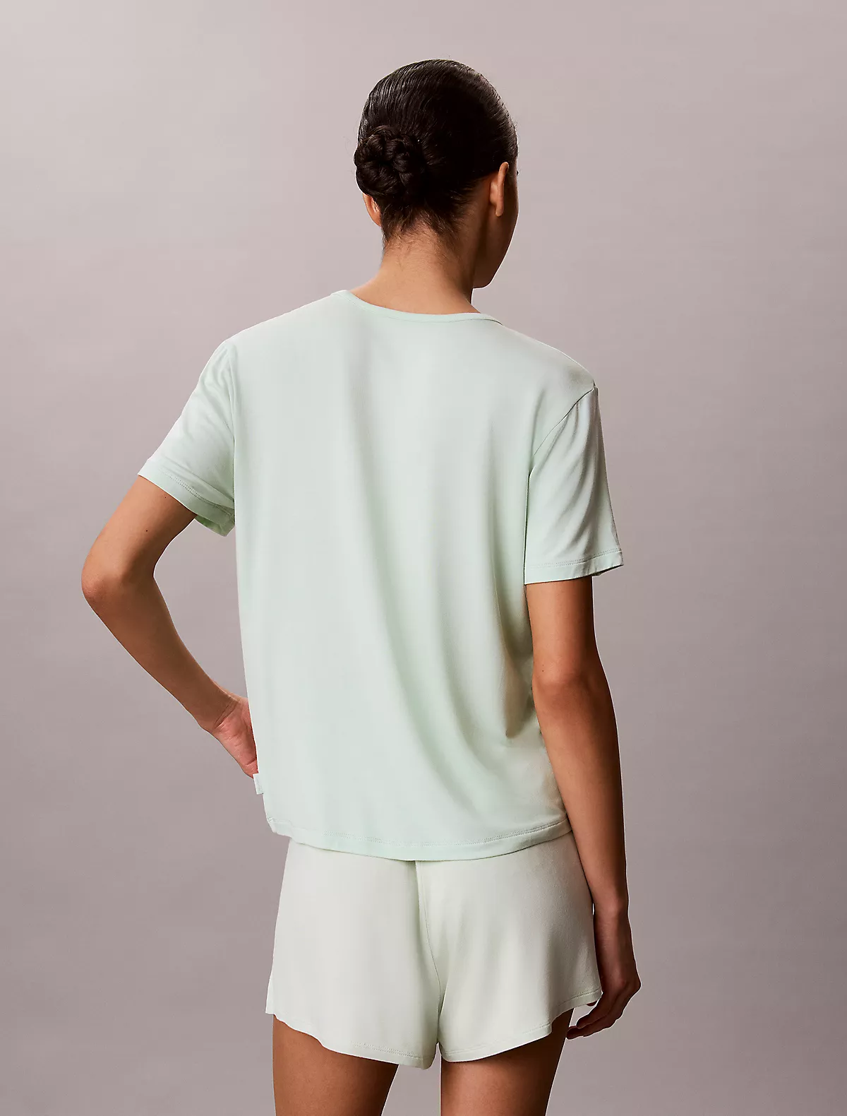 Calvin Klein Calvin Klein Kadın Normal Kalıp Esnek Modal Kumaşlı Yuvarlak Yakalı Kısa Kollu Yeşil Pijama Üstü LV00QS7435-492