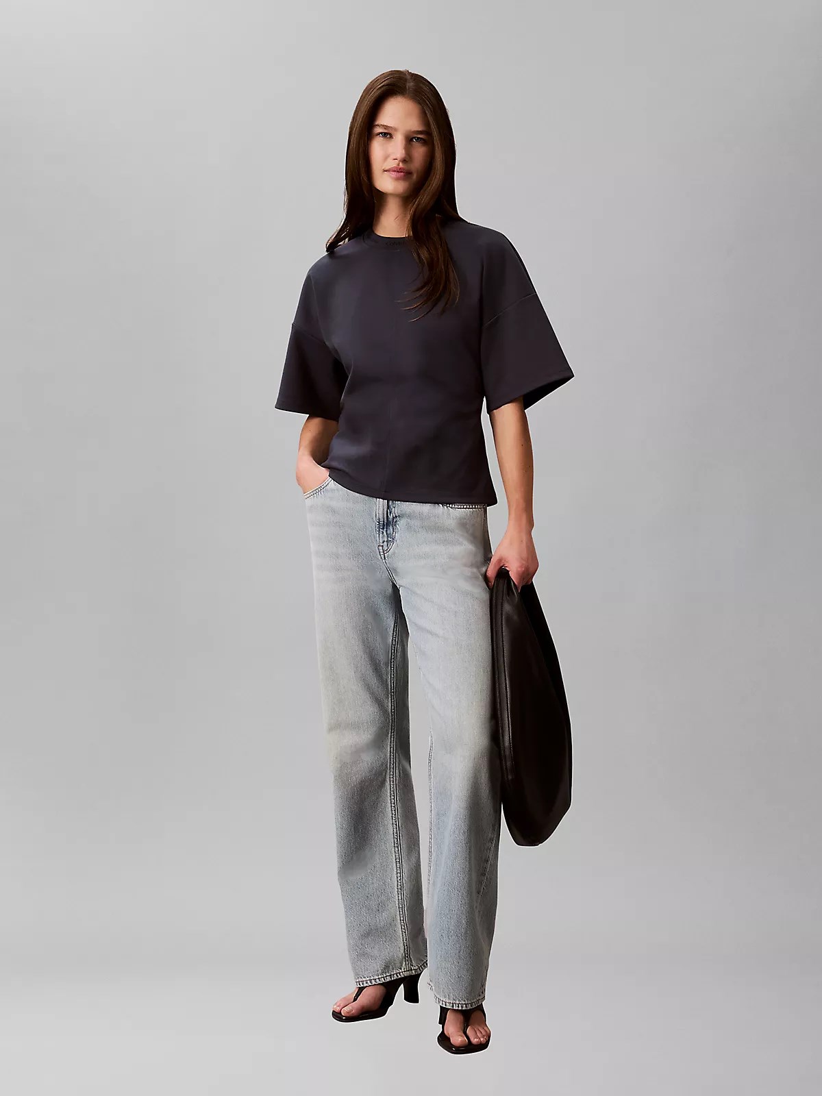 Calvin Klein Calvin Klein Kadın Pamuklu Rahat Kalıp Yuvarlak Yakalı Kısa Kollu Lacivert T-Shirt LV047G235G-CGE