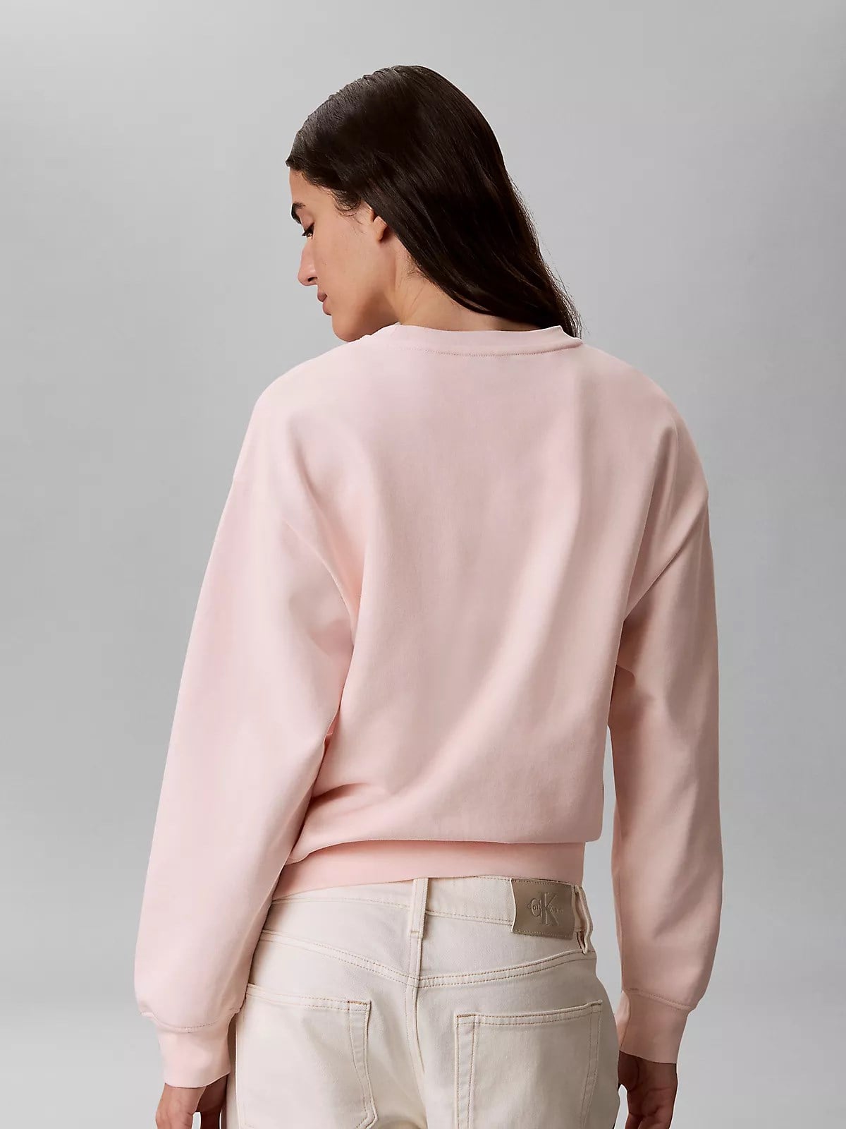 Calvin Klein Calvin Klein Kadın Rahat Kesim CK Logo İşlemeli Yuvarlak Yakalı Uzun Kollu Pembe Sweatshirt LV047G820G-VG3