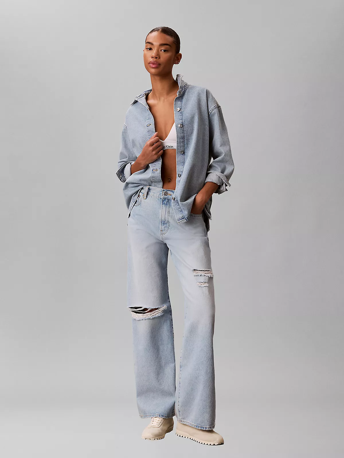 Calvin Klein Calvin Klein Kadın Rahat Kalıp Geniş Paçalı Vintage Yırtık Denim Mavi Jeans LV047F737G-SKA