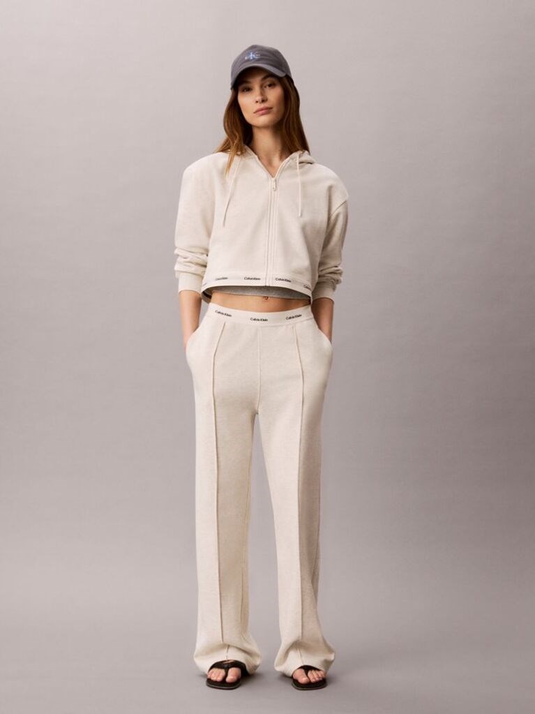 Calvin Klein Calvin Klein Kadın Rahat Kesim Lastikli Yüksek Belli Geniş Paçalı Pamuklu Pileli Krem Eşofman Altı LV047G253G-P4P