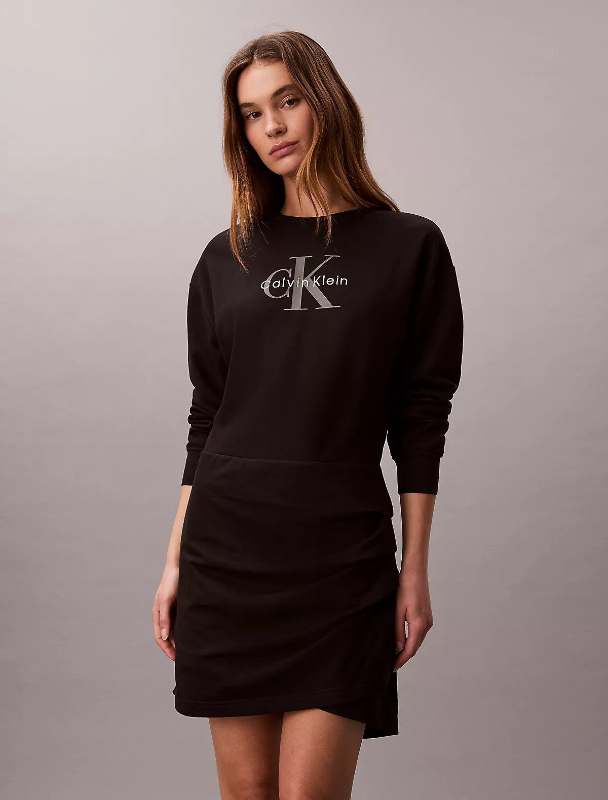 Calvin Klein Calvin Klein Kadın Regular Fit Yuvarlak Yakalı Düşük Omuzlu Büzgülü Kısa Siyah Elbise LV047E224G-UB1