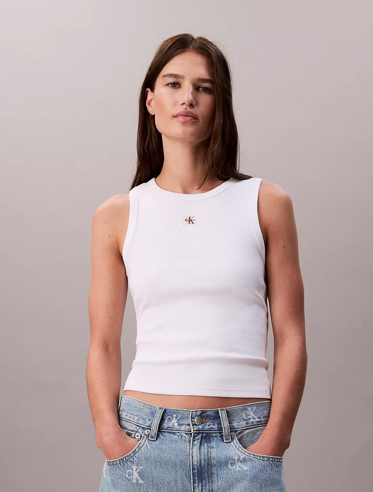 Calvin Klein Calvin Klein Kadın Regular Fit Yuvarlak Yakalı Pamuklu Beyaz T-Shirt LV047C201G-YAA