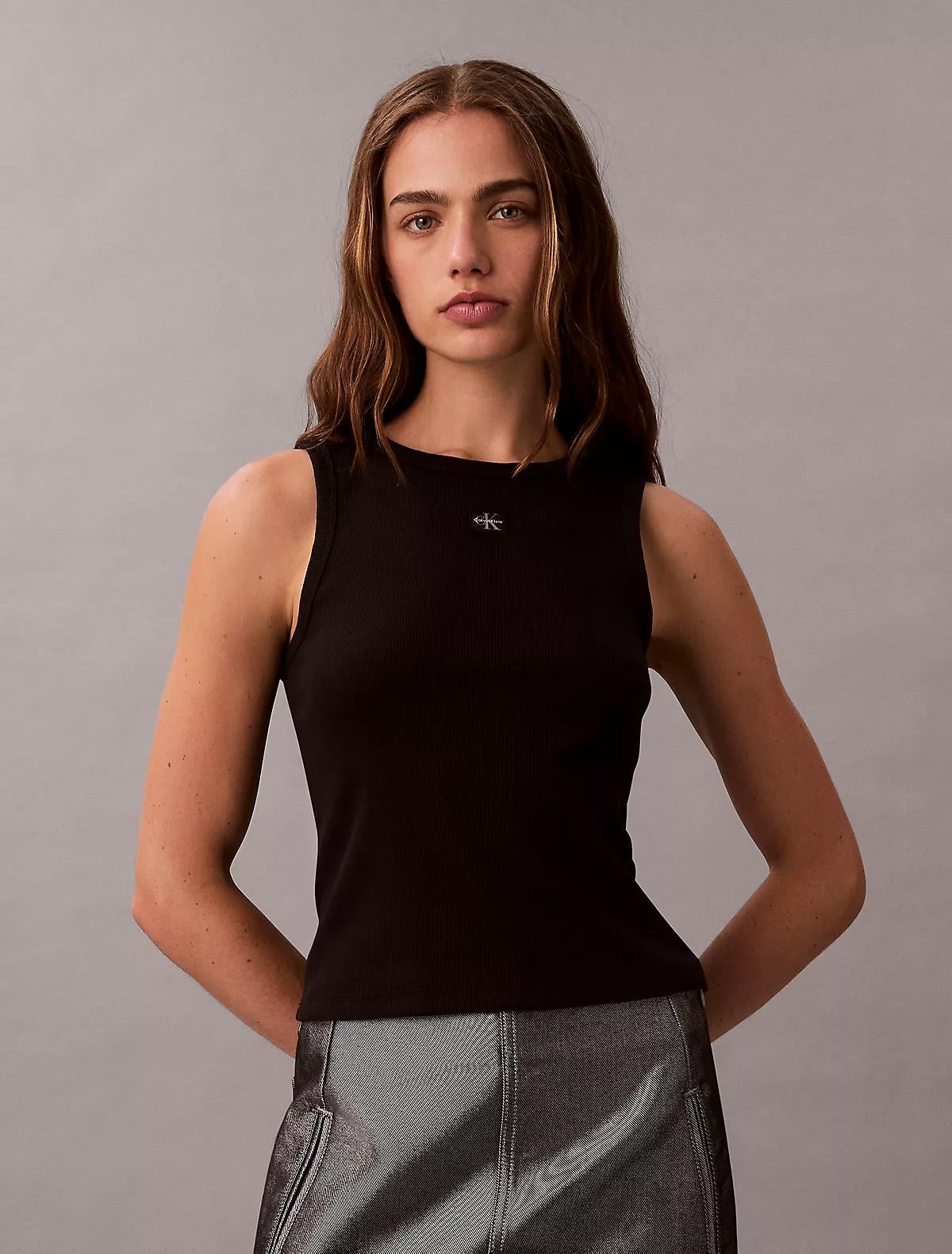 Calvin Klein Calvin Klein Kadın Regular Fit Yuvarlak Yakalı Pamuklu Siyah T-Shirt LV047C201G-UB1