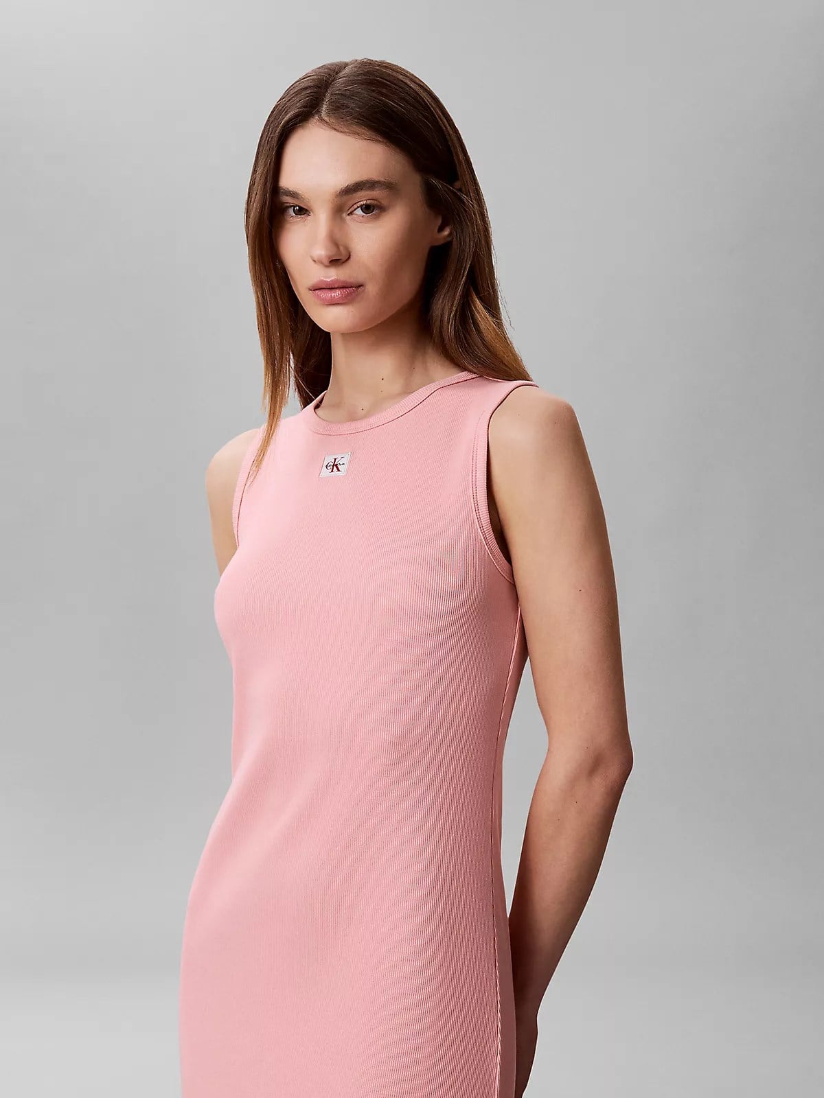 Calvin Klein Calvin Klein Kadın Slim Fit Yuvarlak Yakalı CK Logo İmzalı Kolsuz Midi Pembe Elbise LV047G209G-1FS