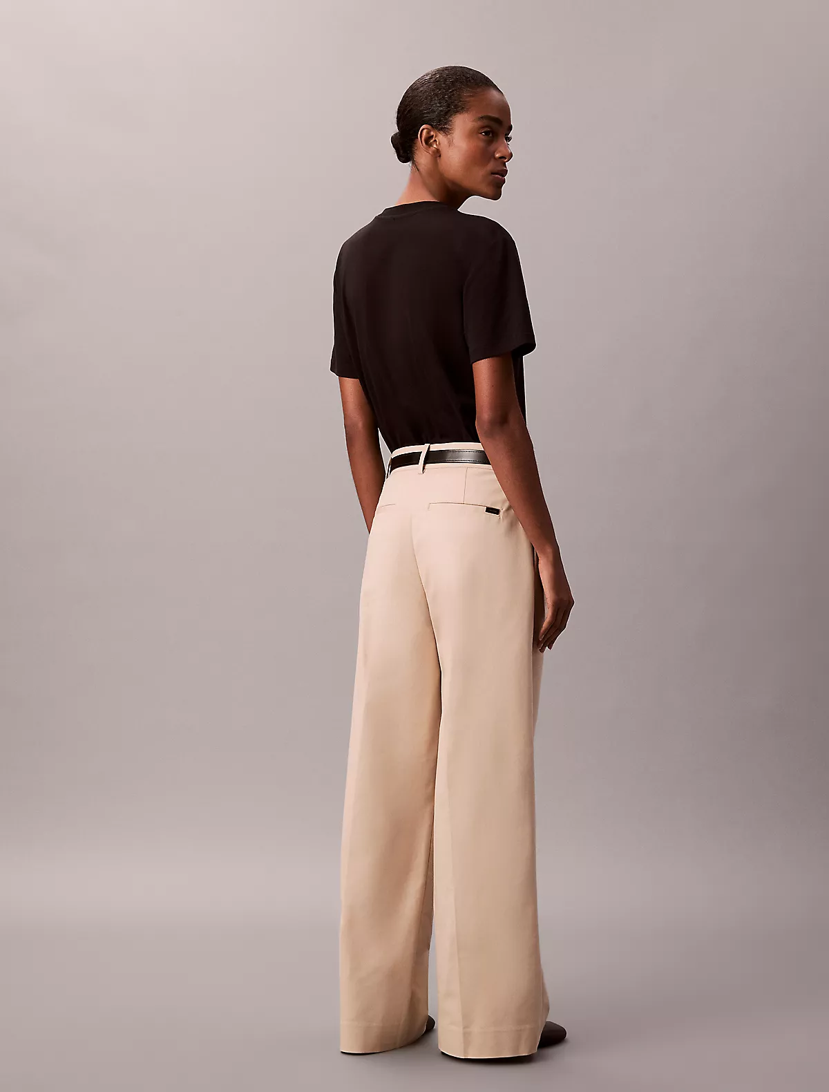 Calvin Klein Calvin Klein Kadın Yüksek Bel Geniş Paça Rahat Kesim Krem Pantolon LV044D664G-0XG
