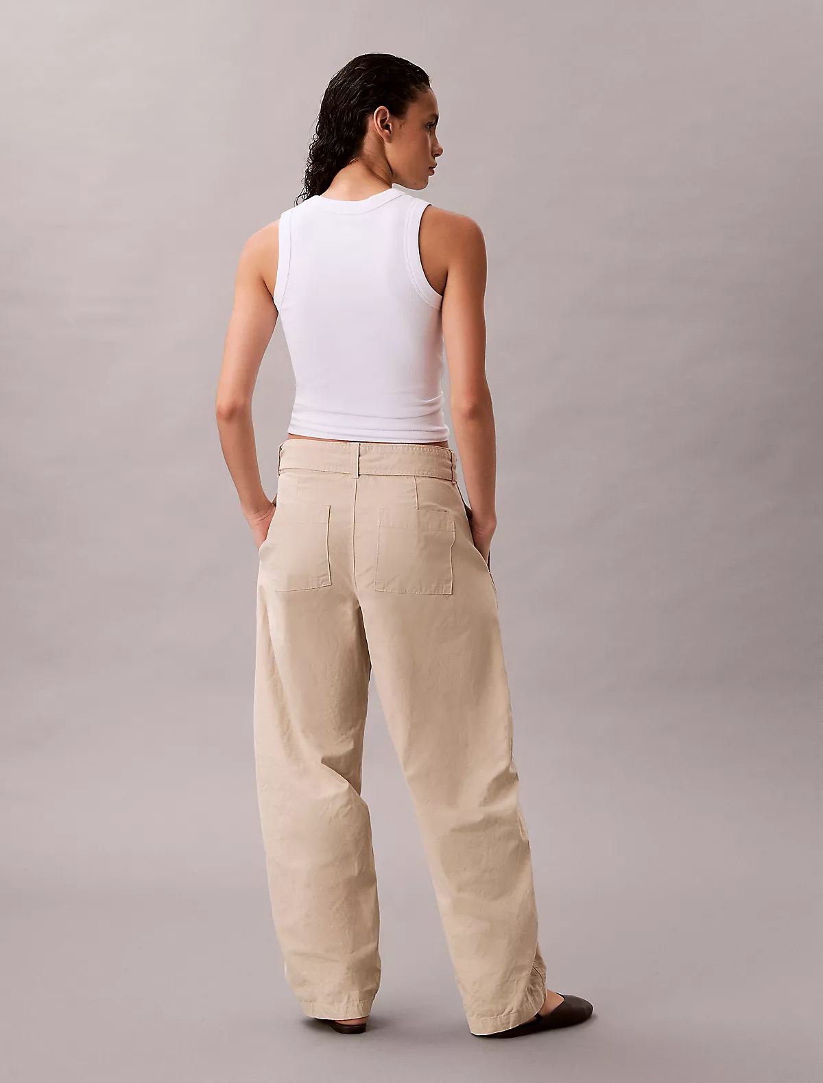 Calvin Klein Calvin Klein Kadın Yüksek Bel Geniş Paça Belde Kemer Detay Dokuma Kumaş Krem Pantolon LV044E619G-2F2