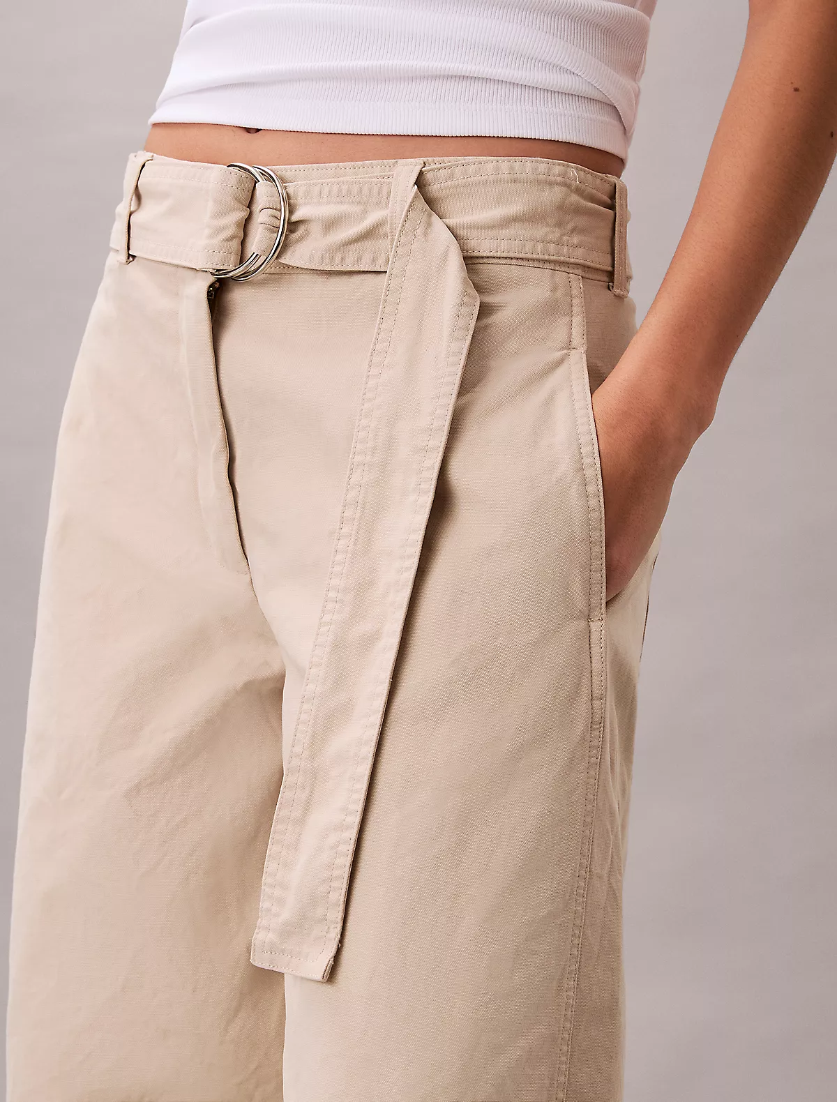 Calvin Klein Calvin Klein Kadın Yüksek Bel Geniş Paça Belde Kemer Detay Dokuma Kumaş Krem Pantolon LV044E619G-2F2