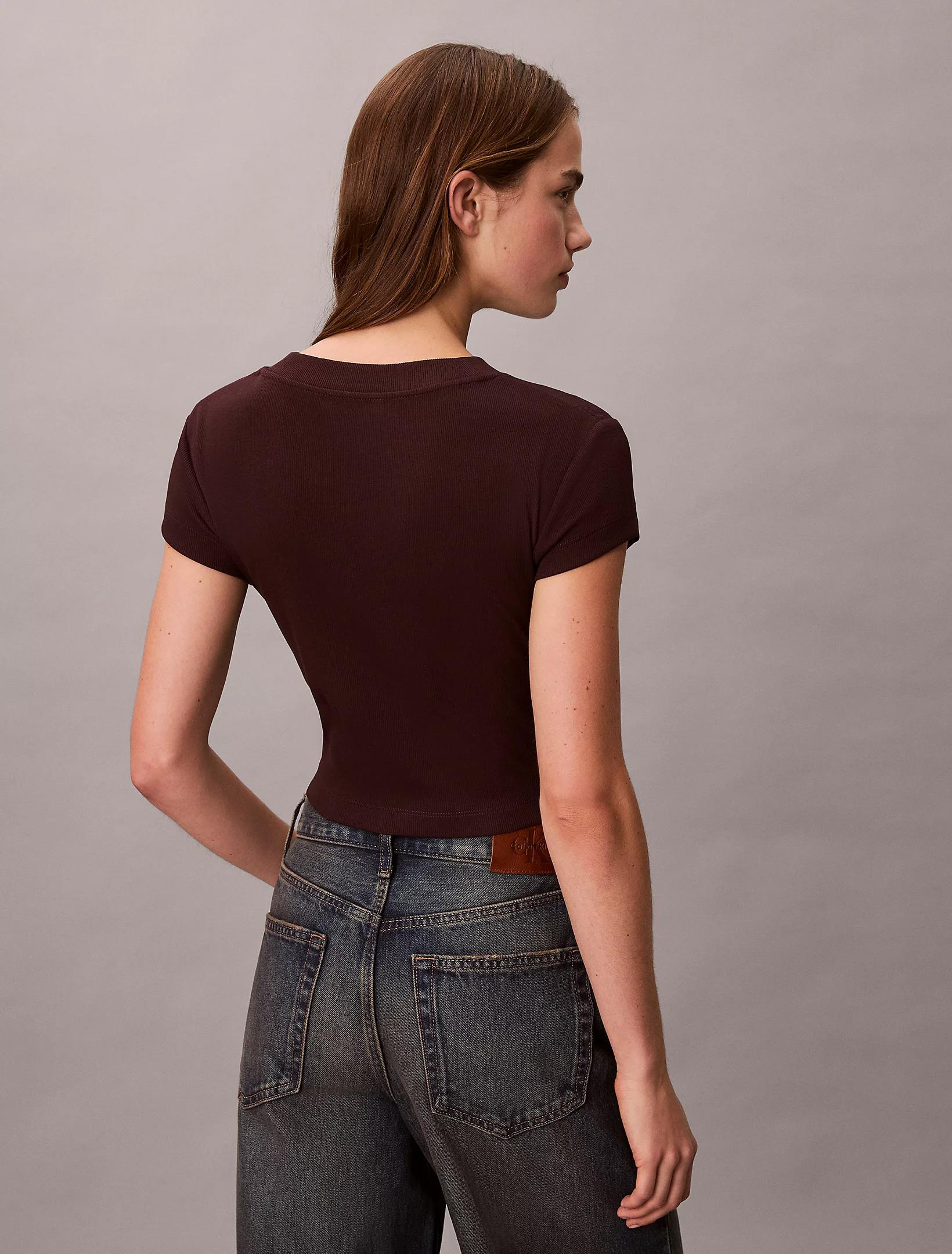 Calvin Klein Calvin Klein Kadın Yuvarlak Yaka Kısa Kollu Kısa Mor T-Shirt LV047AB802-2E8