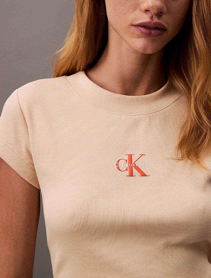 Calvin Klein Calvin Klein Kadın Yuvarlak Yaka Kısa Kollu Kısa Somon T-Shirt LV047AB802-RM7