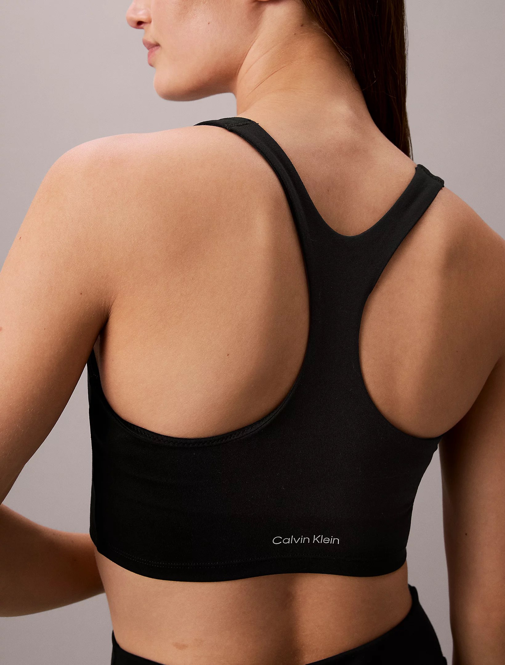 Calvin Klein Calvin Klein Kadın Yuvarlak Yaka Slim Fit Askılı Kısa Siyah Spor Büstiyer LVGWS6K348-UB1