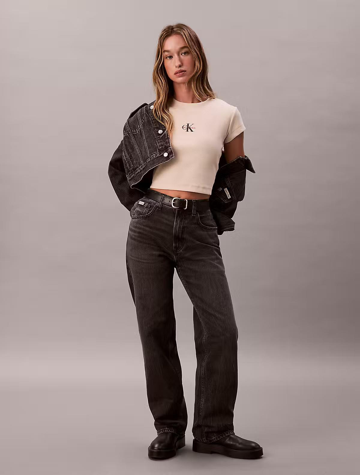 Calvin Klein Calvin Klein Kadın Yuvarlak Yaka Kısa Kollu Kısa Bej T-Shirt LV047AB802-5FZ