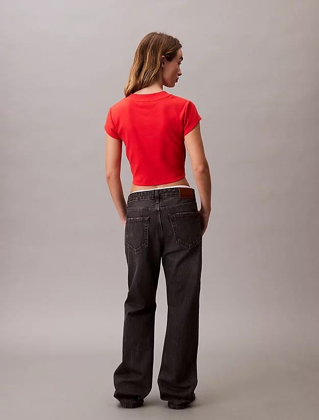 Calvin Klein Calvin Klein Kadın Yuvarlak Yaka Kısa Kollu Kısa Kırmızı T-Shirt LV047AB802-TNC