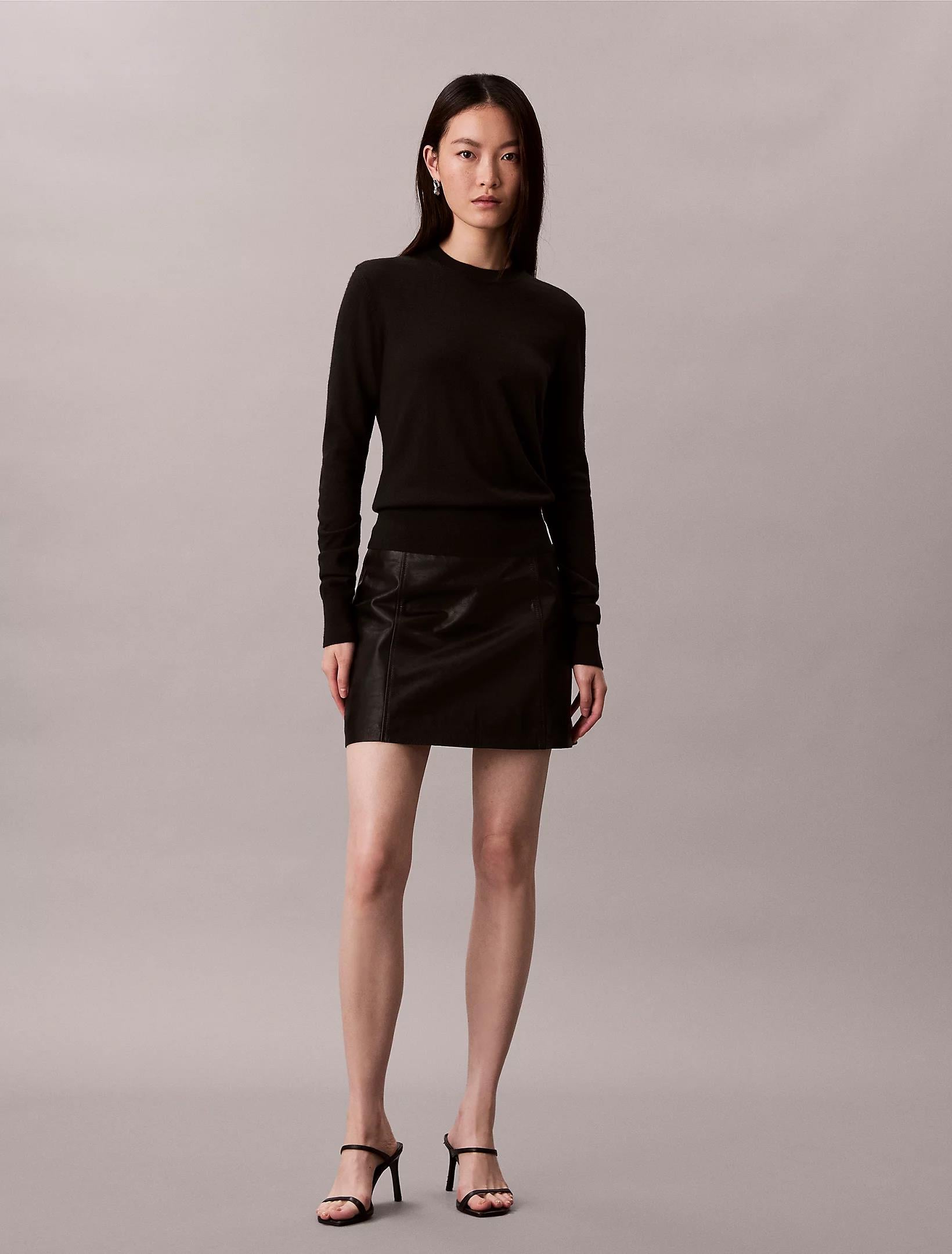 Calvin Klein Calvin Klein Kadın Yuvarlak Yaka Uzun Kol Yün Kumaş Regular Fit Siyah Kazak LV044D370G-UB1
