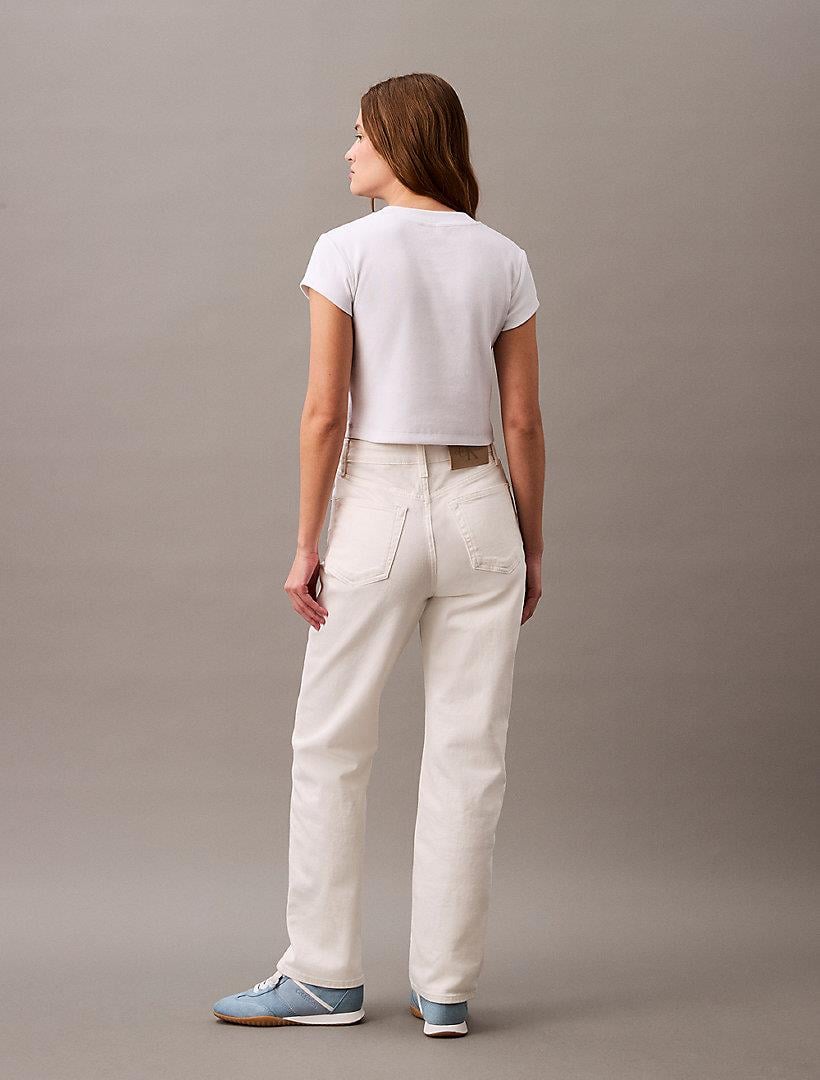 Calvin Klein Calvin Klein Kadın Yuvarlak Yaka Kısa Kollu Kısa Beyaz T-Shirt LV047AB802-YAA