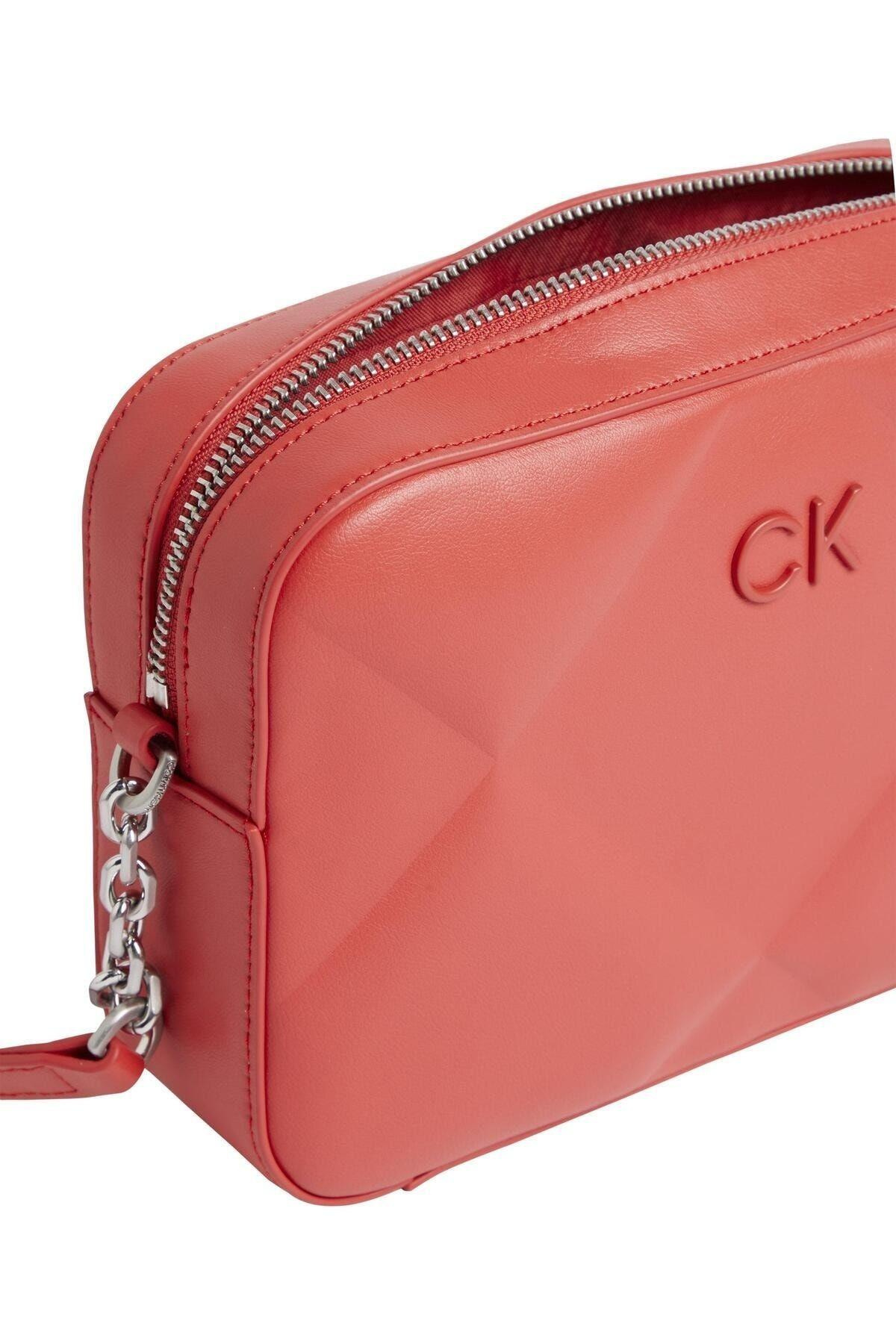 Calvin Klein Calvin Kleın Kadın Zincir Detaylı Omuz Askılı Kırmızı Omuz Çantası K60K610767-XAD