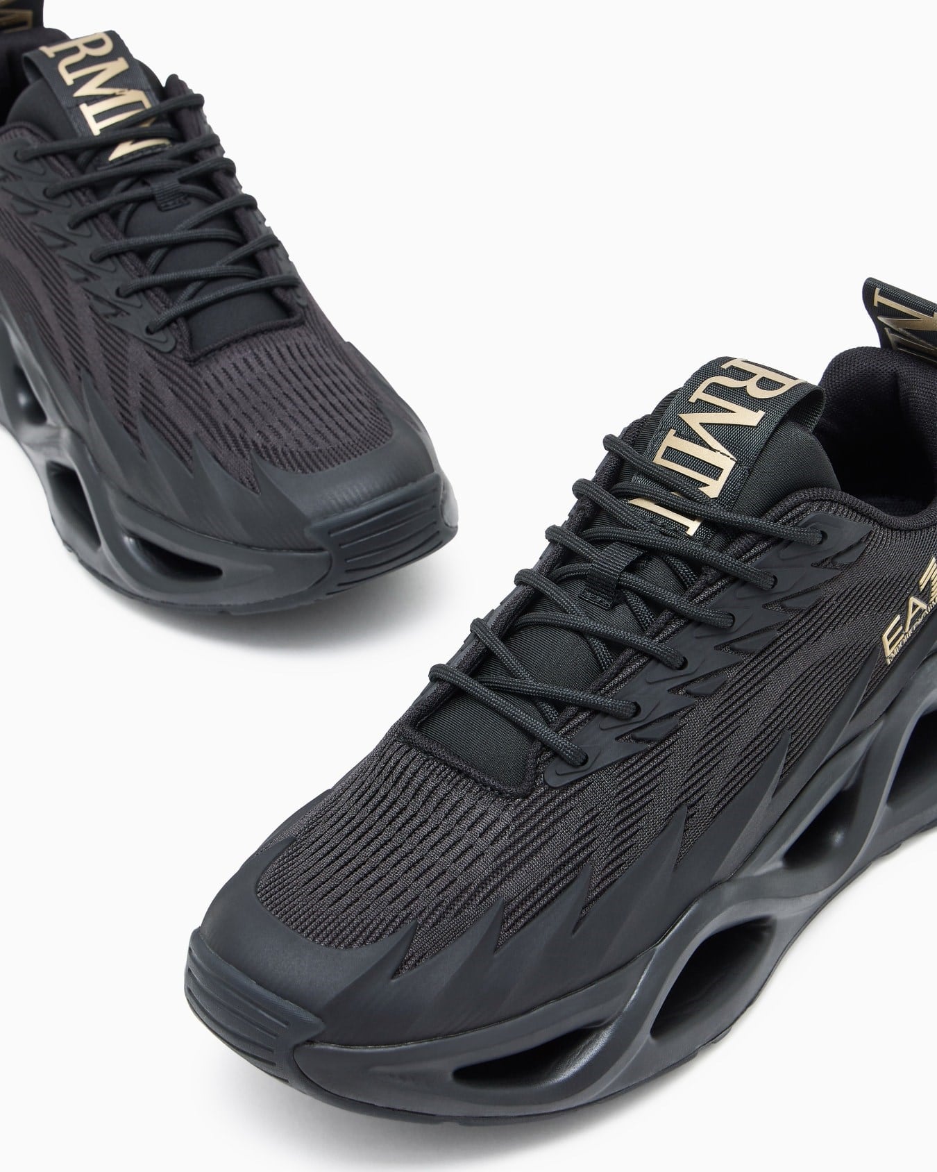 EA7 Ea7 Erkek Fileli Rahat Taban Bağlamalı Spor Siyah1 Sneaker 7X000304 AF18442-MC021