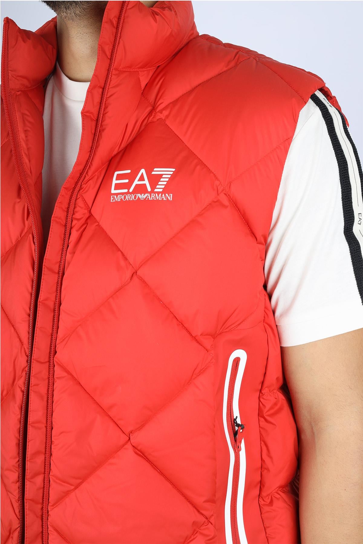 EA7 Ea7 Erkek Kolsuz Dik Yaka Şişme Fermuar Kapama Kırmızı Yelek 7M001002 AF15923-U5008