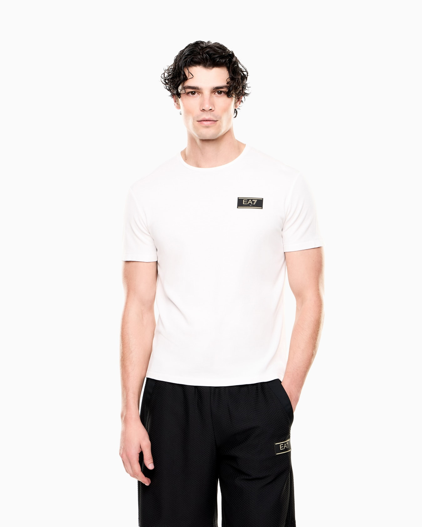 EA7 Ea7 Erkek Normal Kalıp Viskoz Karışımlı Kumaş Yuvarlak Yakalı Logo Etiketli Kısa Kollu Beyaz T-Shirt 7M001331 AF13739-U0004