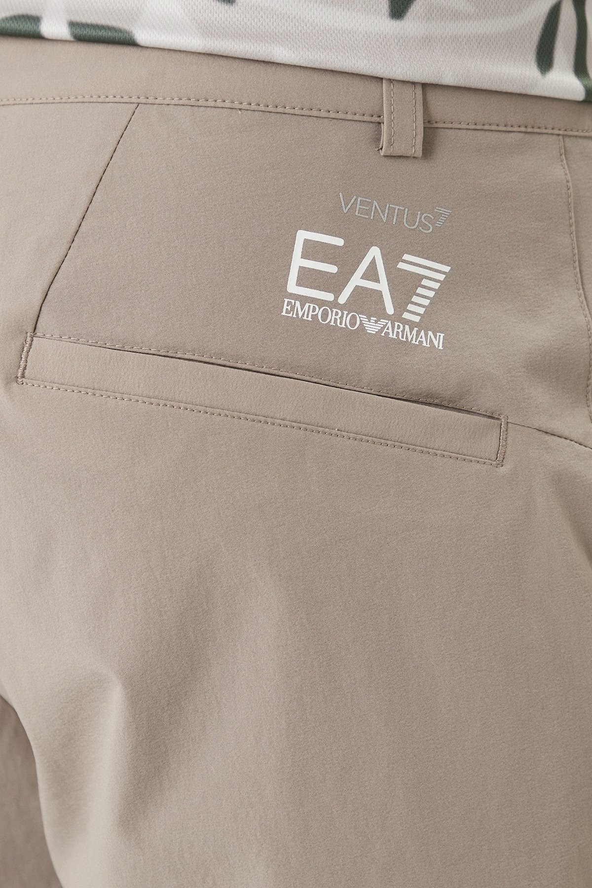 EA7 Ea7 Erkek Slim Fit Teknik Kumaşlı Bej Şort 7M000194 AF14589-U6167