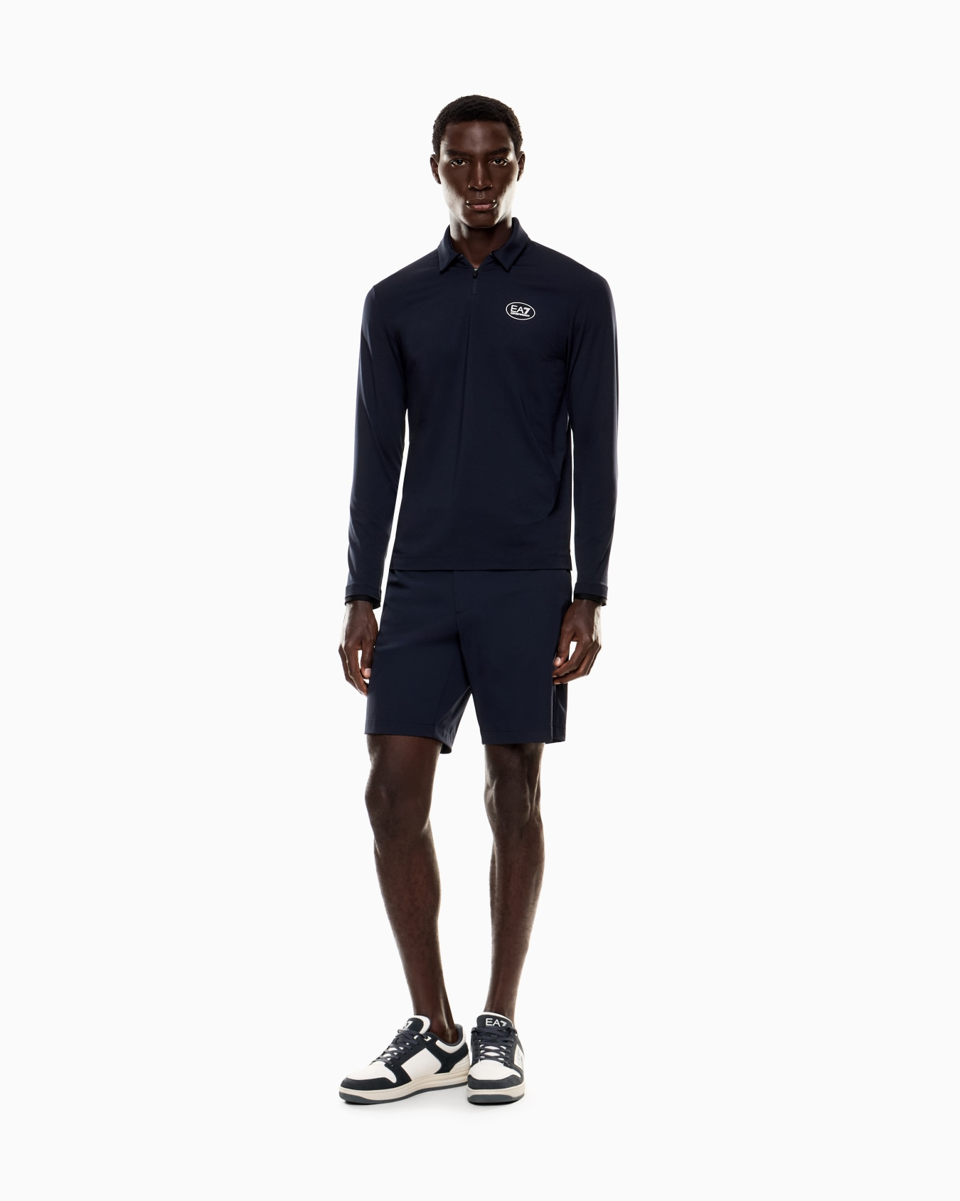 EA7 Ea7 Erkek Slim Fit Teknik Kumaşlı Lacivert Şort 7M000194 AF14589-UB102
