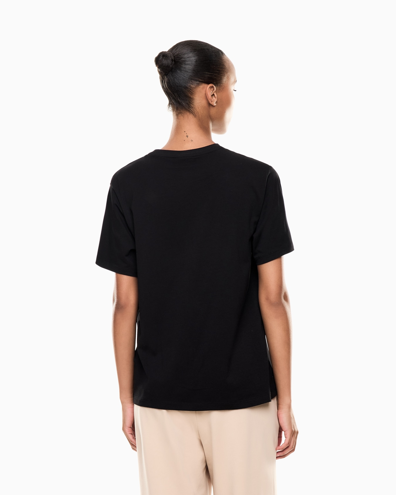 EA7 Ea7 Kadın Normal Kalıp Pamuklu Yuvarlak Yakalı Metalik Logo Detaylı Kısa Kollu Siyah T-Shirt 7W000455 AF10373-UC001