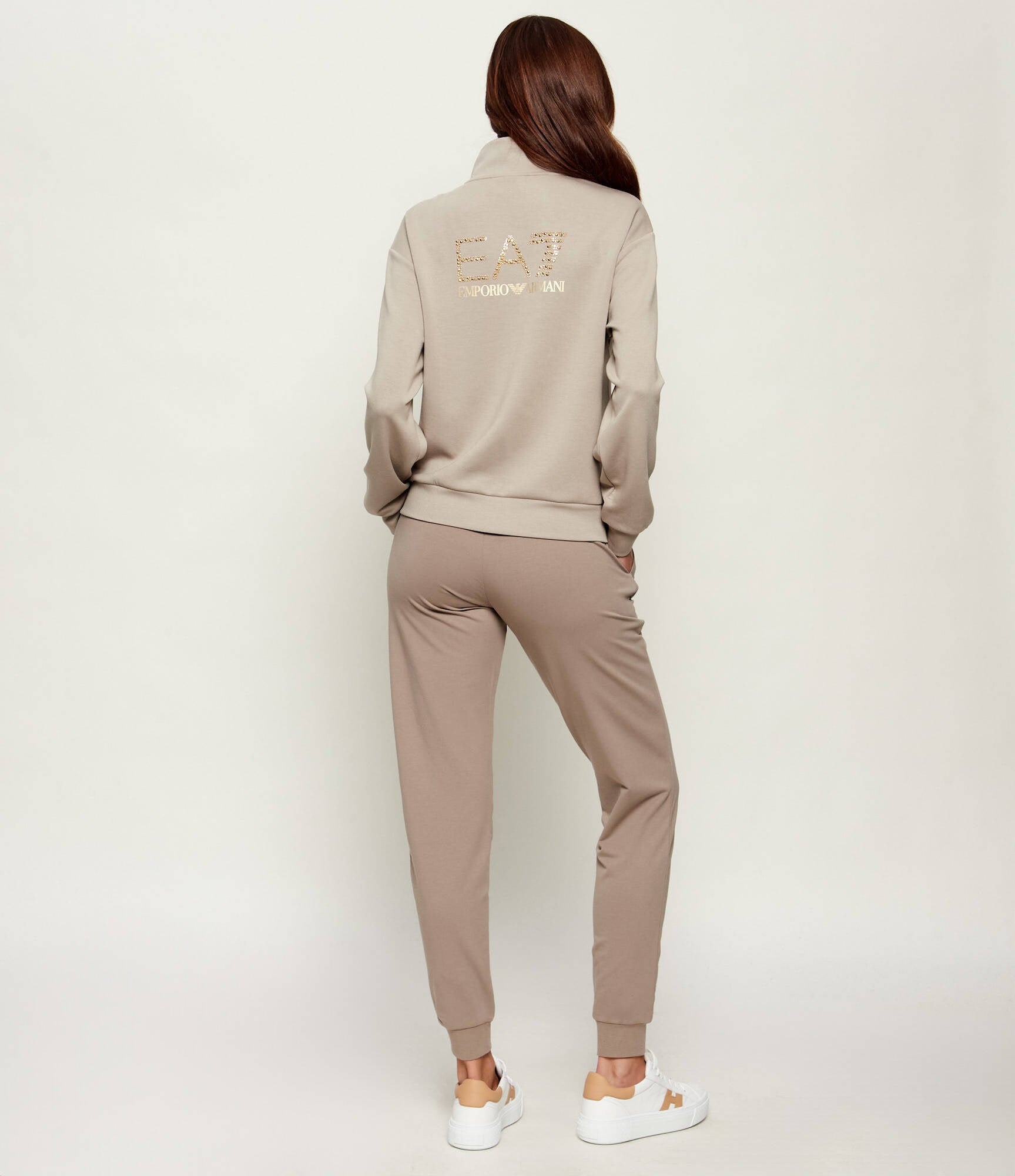 EA7 Ea7 Kadın Normal Kesim Sırtında Taş Desenli EA7 İşlemeli Dik Yaka Uzun Kollu Bej Sweatshirt 7W001487 AF24375-U6225