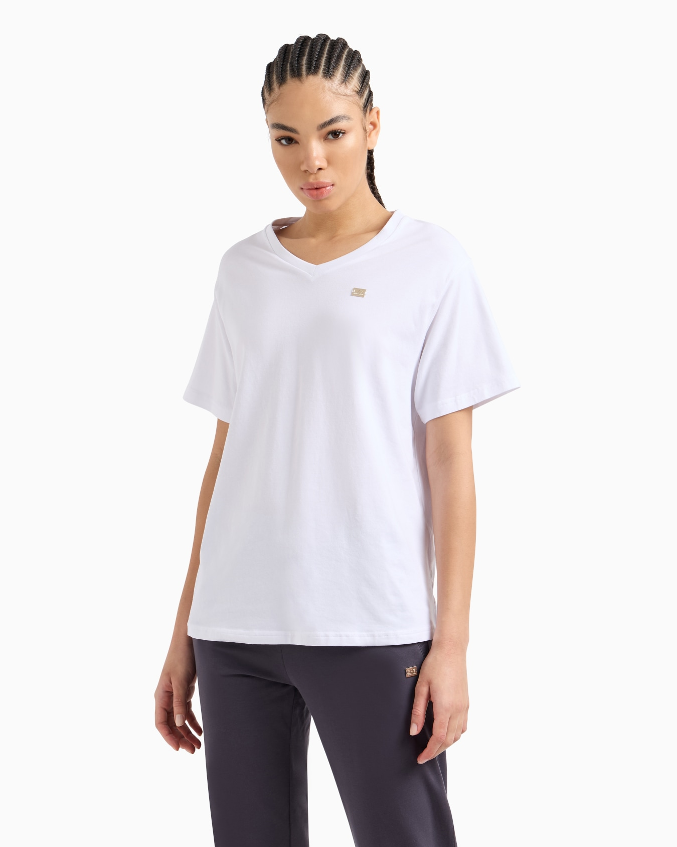 EA7 Ea7 Kadın Regular Fit Esnek Pamuklu Metalik Logo Detaylı V Yakalı Kısa Kollu Beyaz T-Shirt 7W000029 AF10373-U0002
