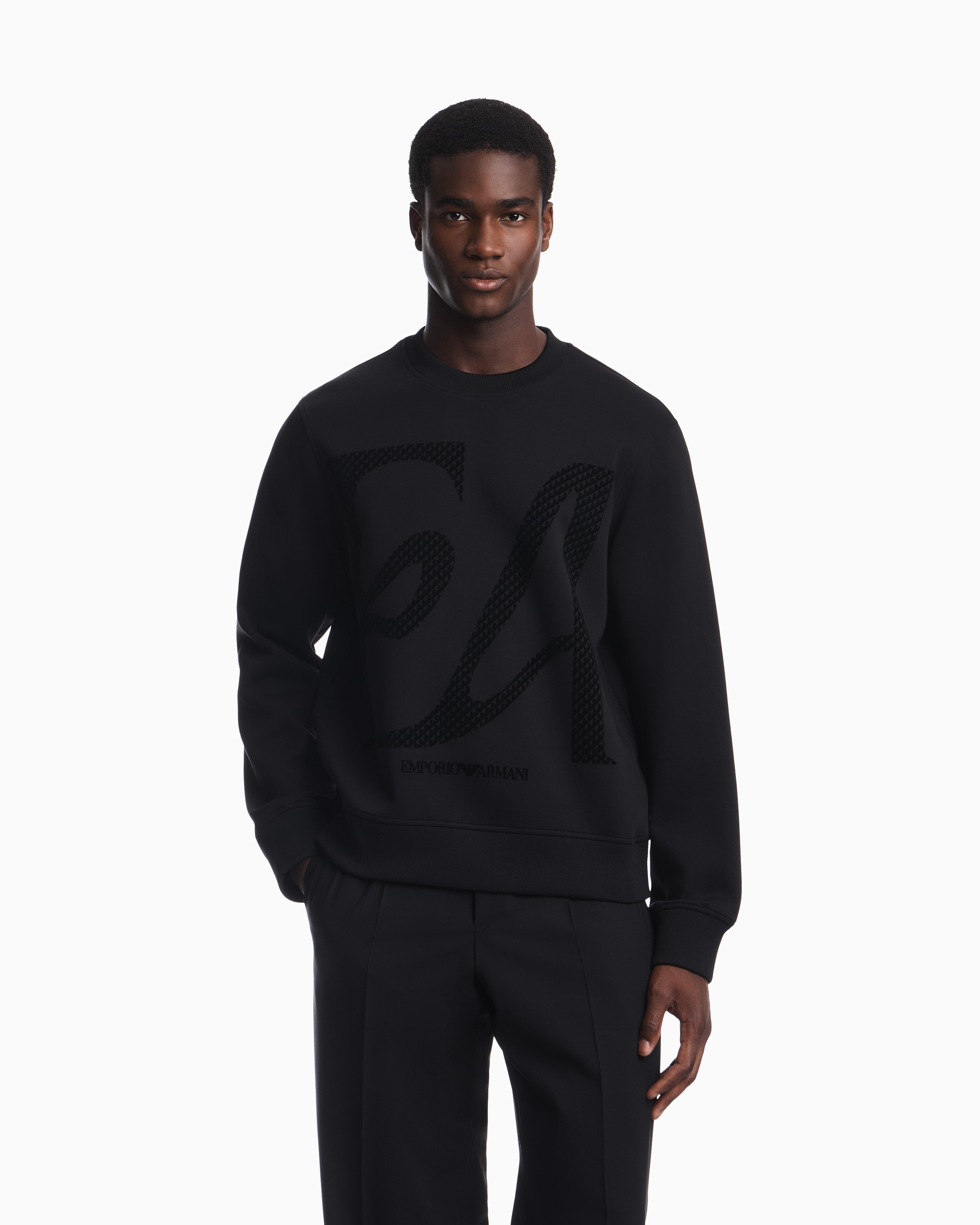 Emporio Armani Emporıo Armani Erkek Büyük Kadife Logo Detaylı Pamuklu Çift Jarse Kumaşlı Uzun Kollu Siyah Sweatshirt EM006841 AF10013-MC722
