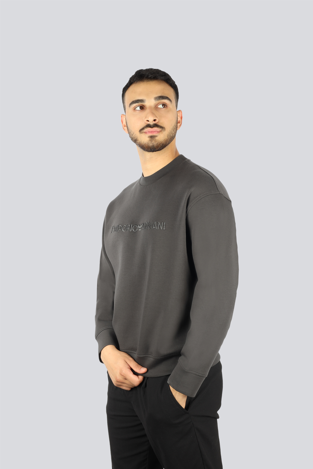 Emporio Armani Emporıo Armani Erkek Dokuma Kumaş Regular Fit Yuvarlak Yaka Uzun Kollu Siyah Sweatshirt EM001126 AF10013-U8168
