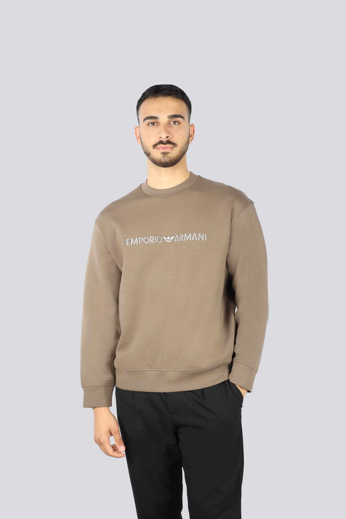 Emporio Armani Emporıo Armani Erkek Dokuma Kumaş Regular Fit Yuvarlak Yaka Uzun Kollu Kahverengi Sweatshirt EM001126 AF10013-U6195