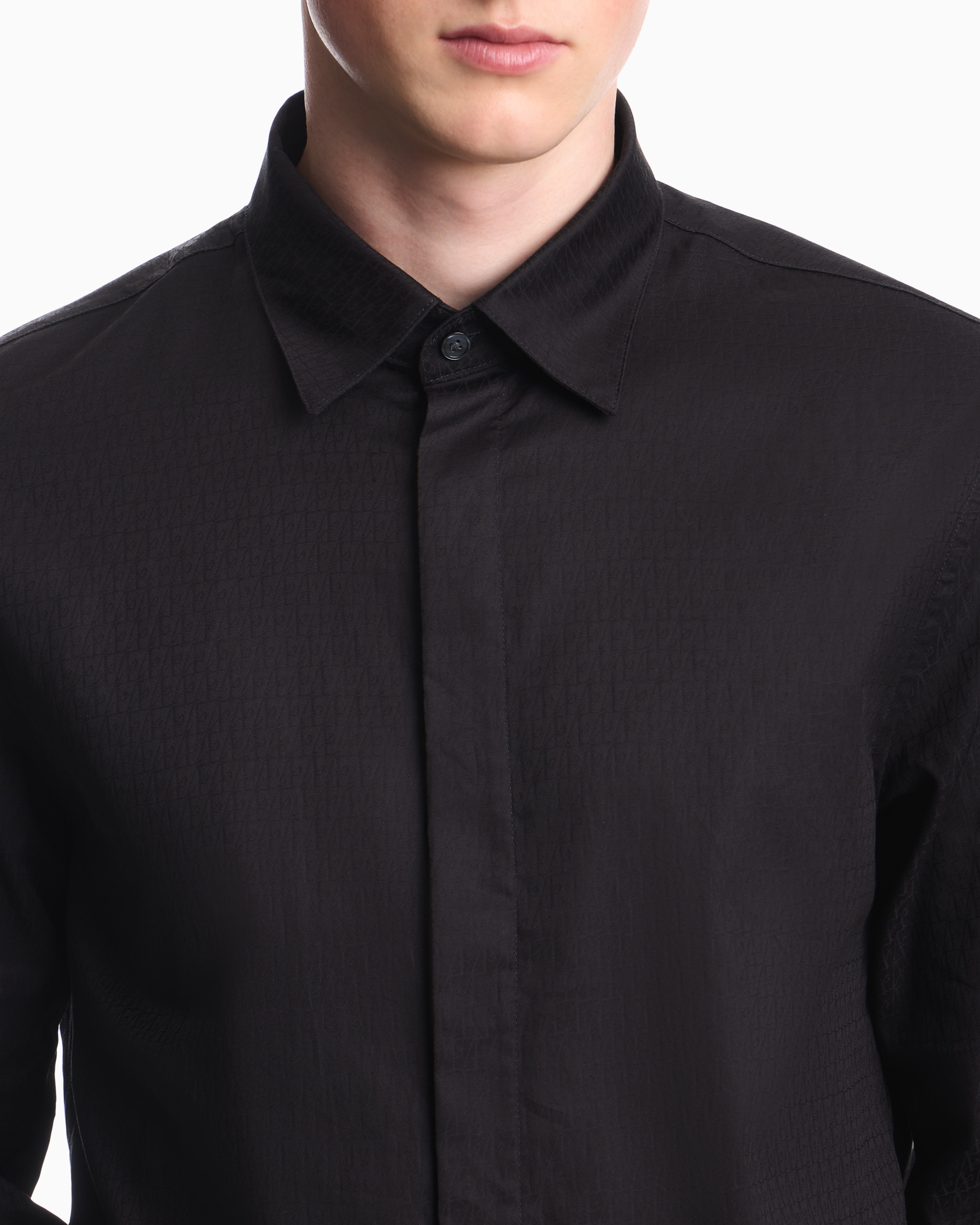 Emporio Armani Emporıo Armani Erkek Düğme Kapama Uzun Kol Çentikli Yaka Siyah1 Gömlek EM006704 AF18123-FC080