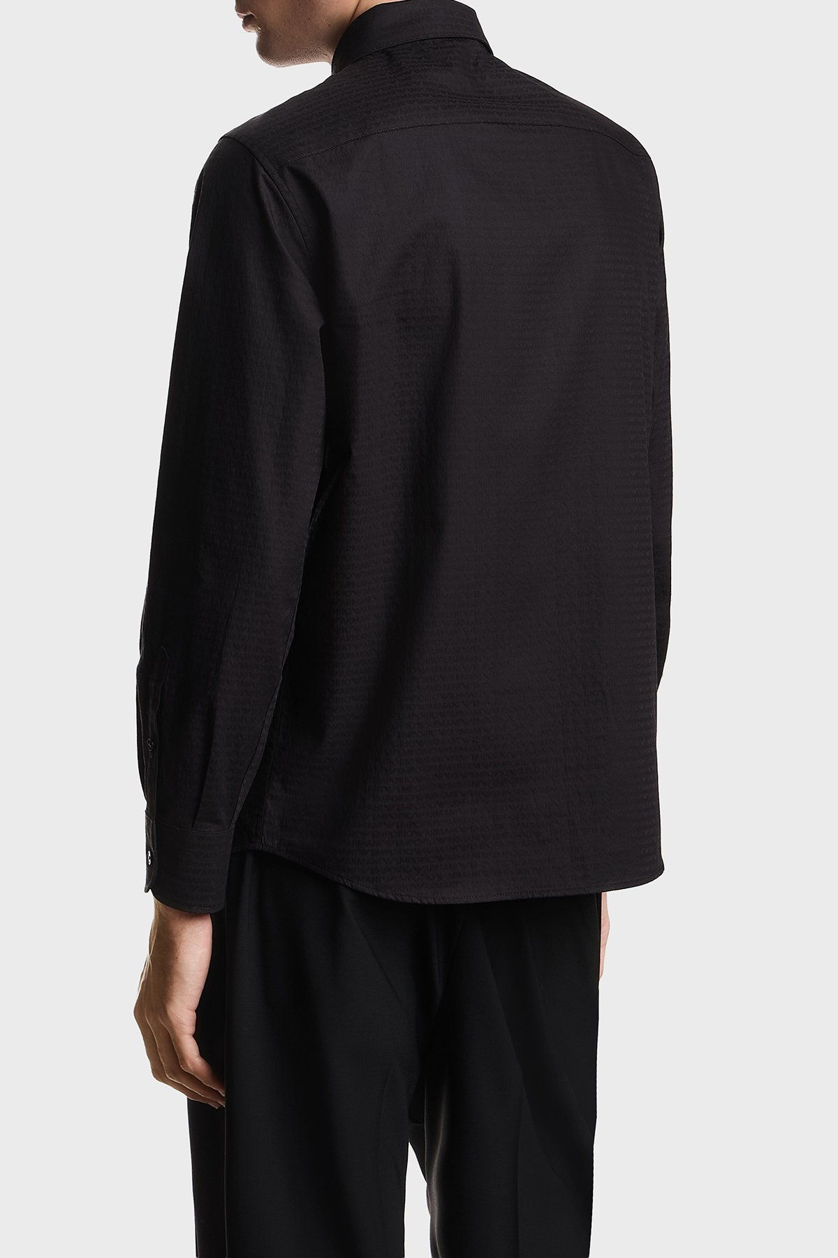 Emporio Armani Emporıo Armani Erkek İpek Karışımlı Regular Fit Gömlek Yaka Siyah Gömlek EM001537 AF18123-FC203