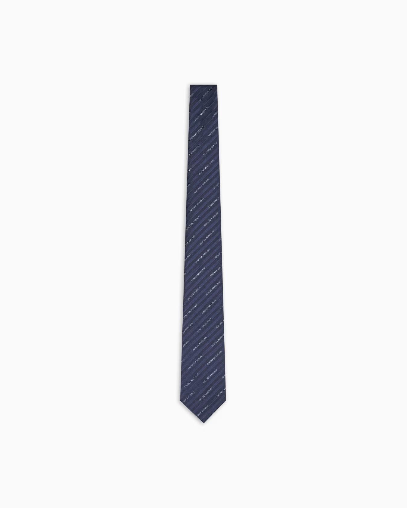 EMPORIO ARMANI Emporıo Armani Erkek Jakarlı Logolu Saf İpek Kumaş Lacivert Kravat 340075 2R605-47635