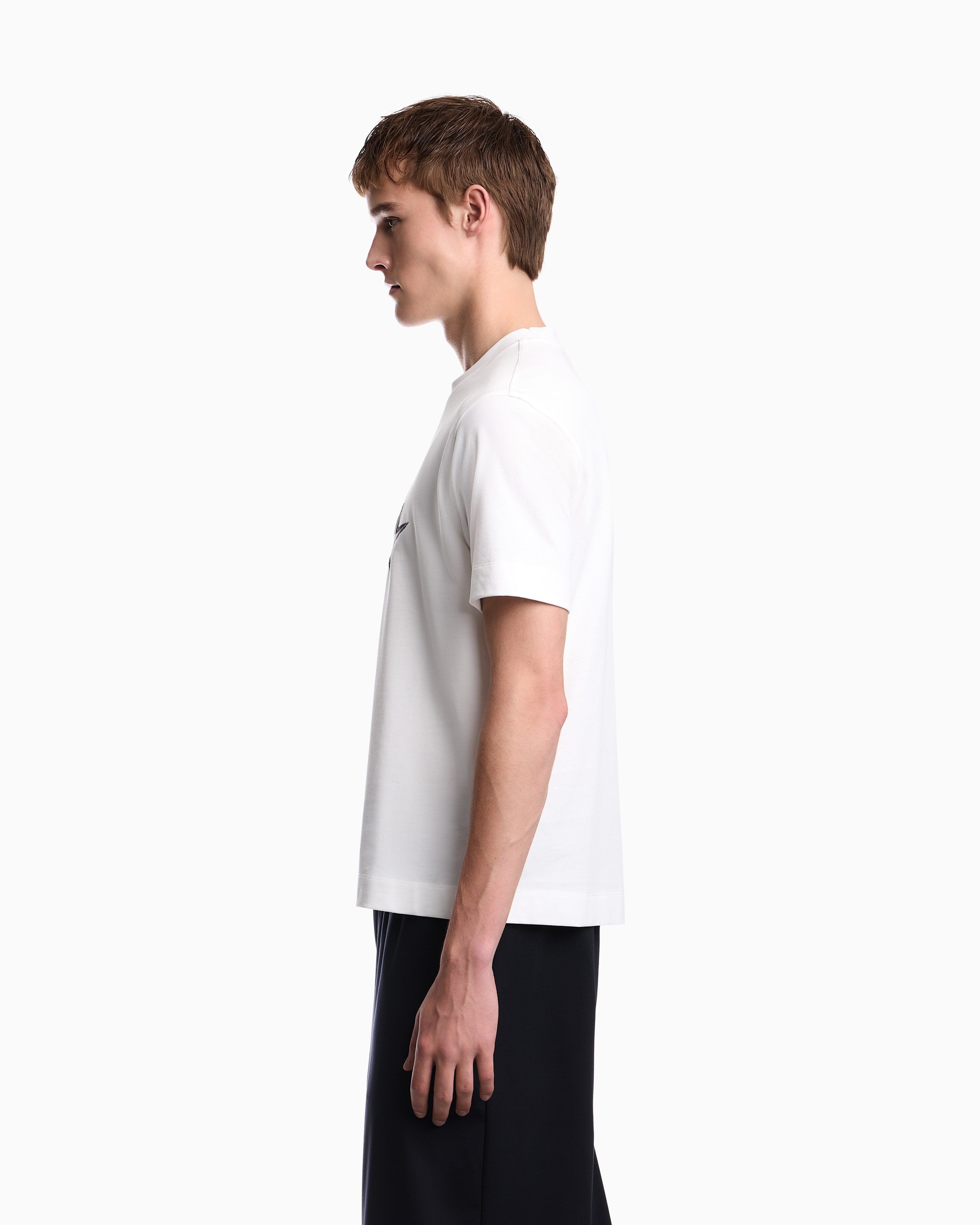 Emporio Armani Emporıo Armani Erkek Kalın Jarse Dokuma Kumaş Logo Nakışlı Yuvarlak Yakalı Kısa Kollu Beyaz T-Shirt EM006809 AF13715-U0003