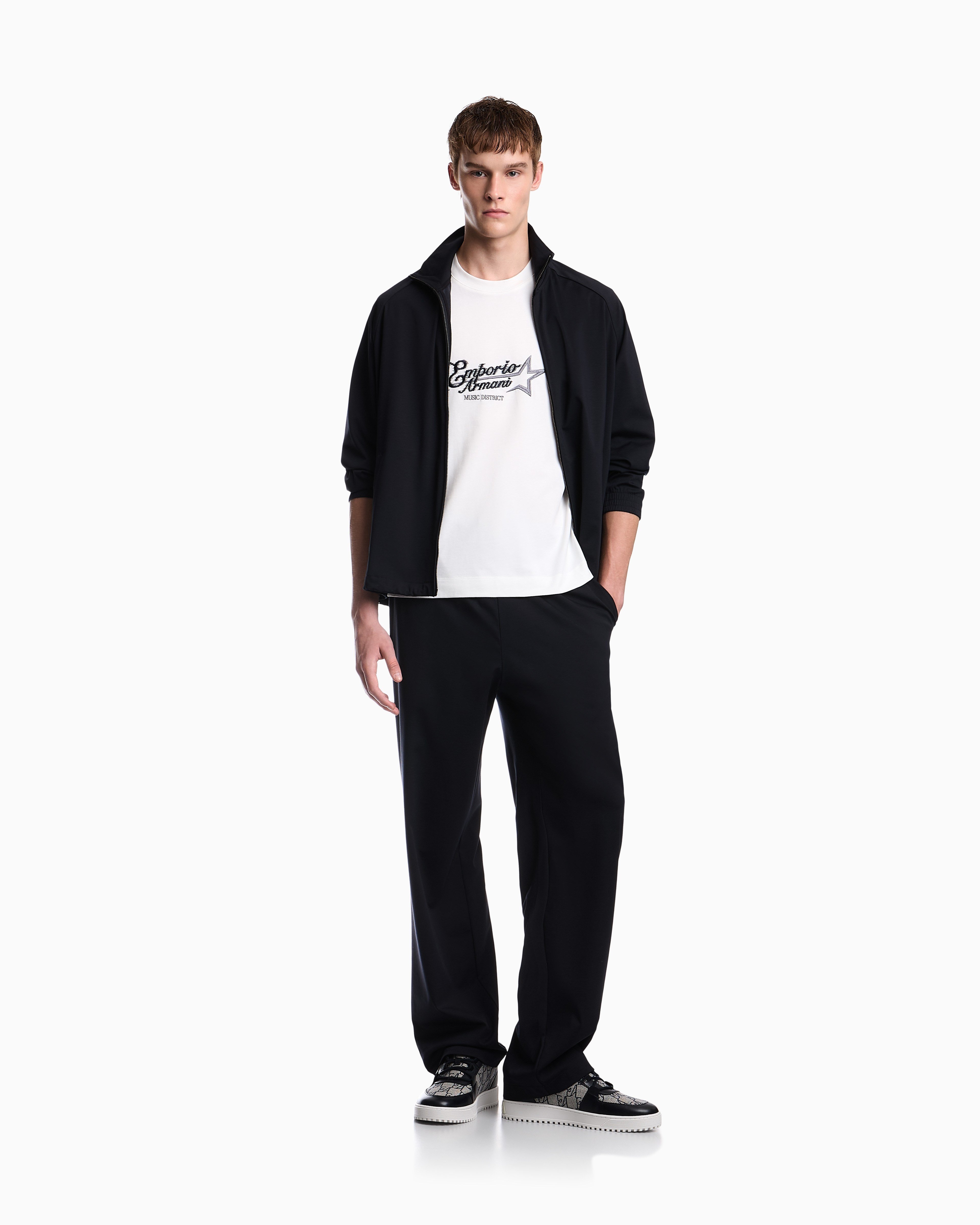 Emporio Armani Emporıo Armani Erkek Kalın Jarse Dokuma Kumaş Logo Nakışlı Yuvarlak Yakalı Kısa Kollu Beyaz T-Shirt EM006809 AF13715-U0003