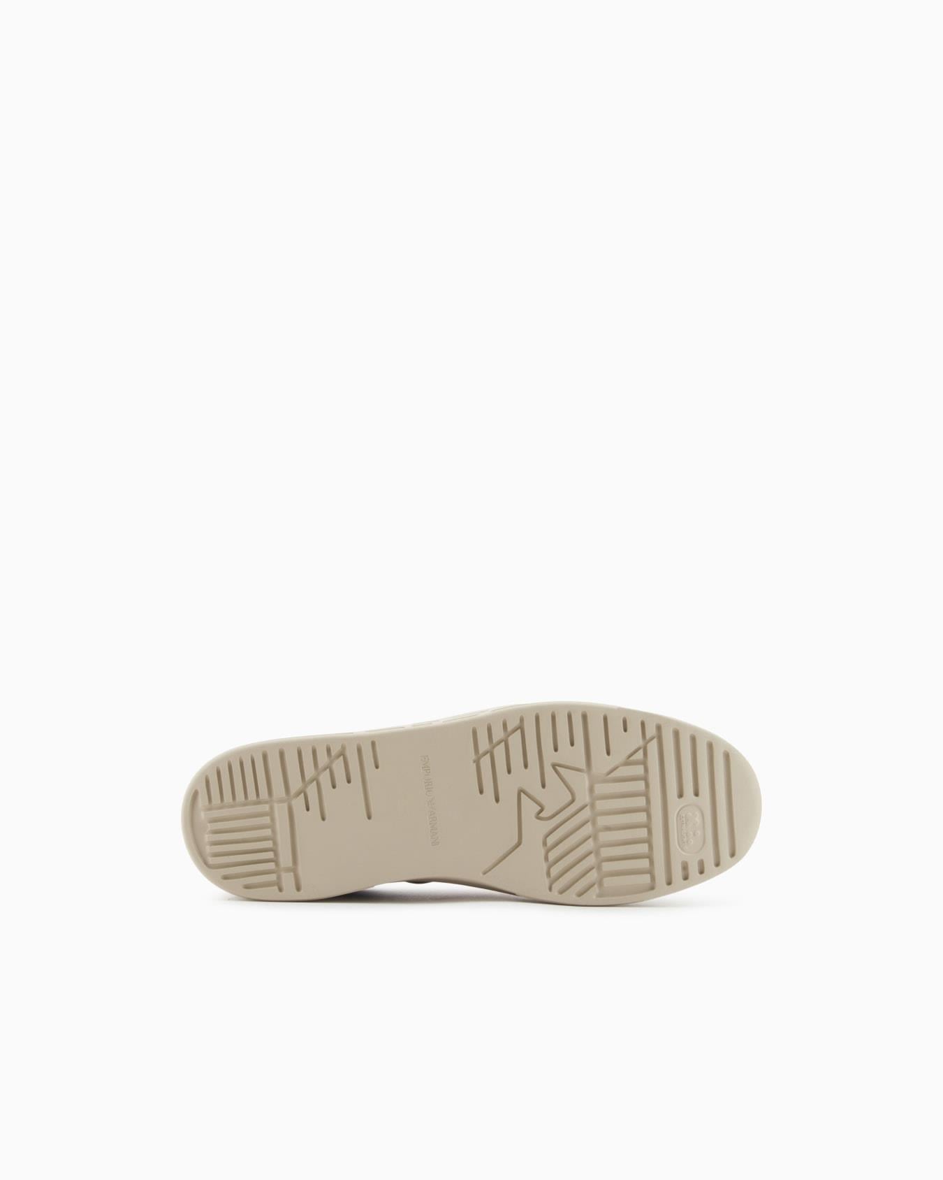 Emporio Armani Emporıo Armani Erkek Kontrast Detaylı Düşük Bilekli Deri Lacivert Sneaker EM002854 AF18017-MZ316