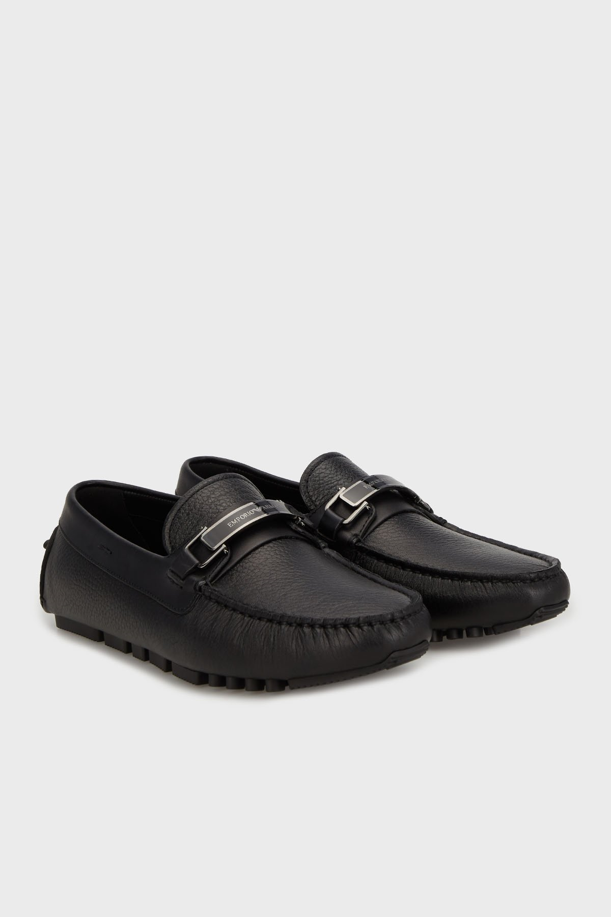 Emporio Armani Emporıo Armani Erkek Logo İmzalı Metalik Tokalı Hakiki Deri Siyah Loafer Ayakkabı EM003922 AF20519-MC012