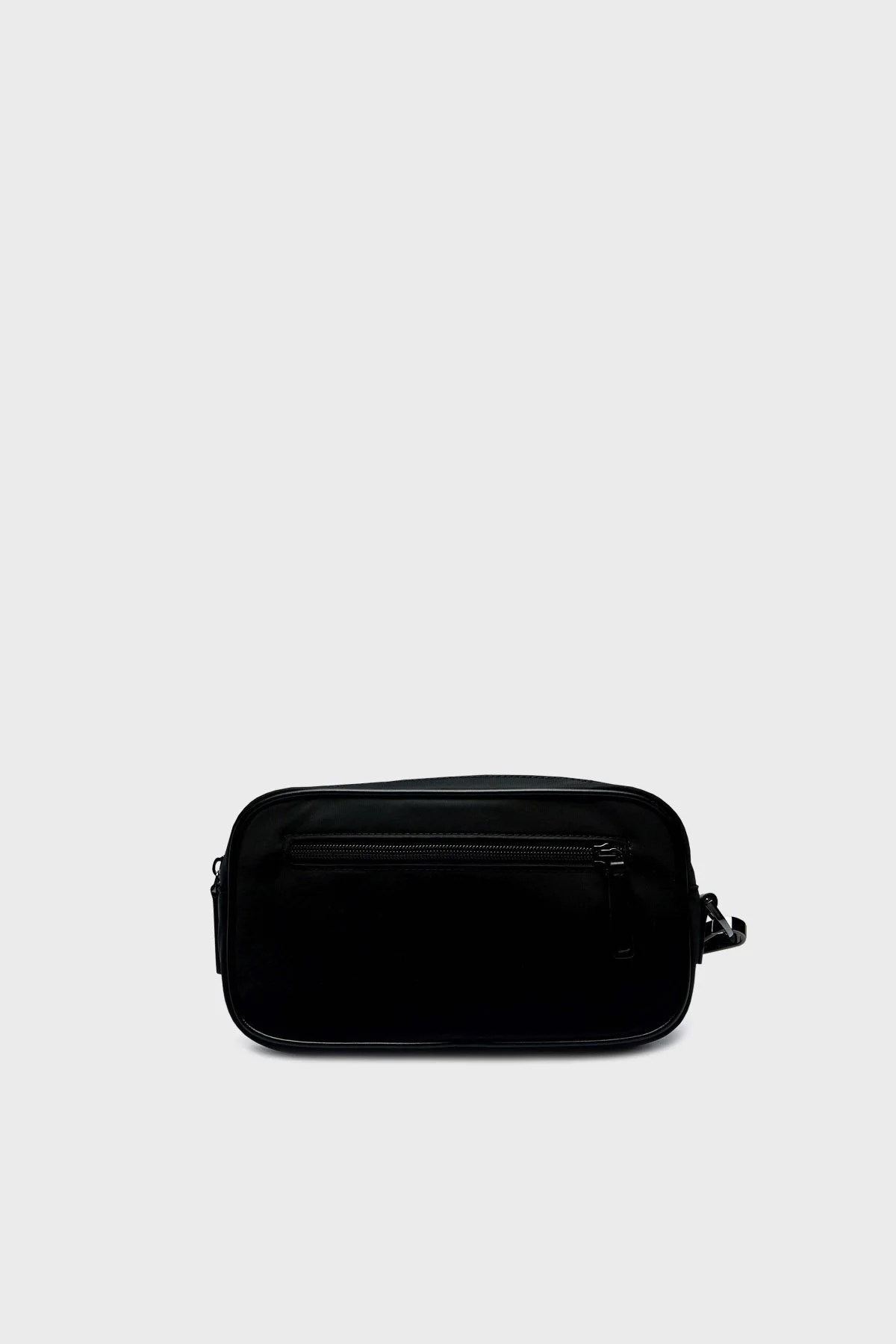 Emporio Armani Emporıo Armani Erkek Metalik Kartal Logo Detaylı Fermuarlı Ön Cepli Siyah El Çantası EM001811 AF13454-UC001