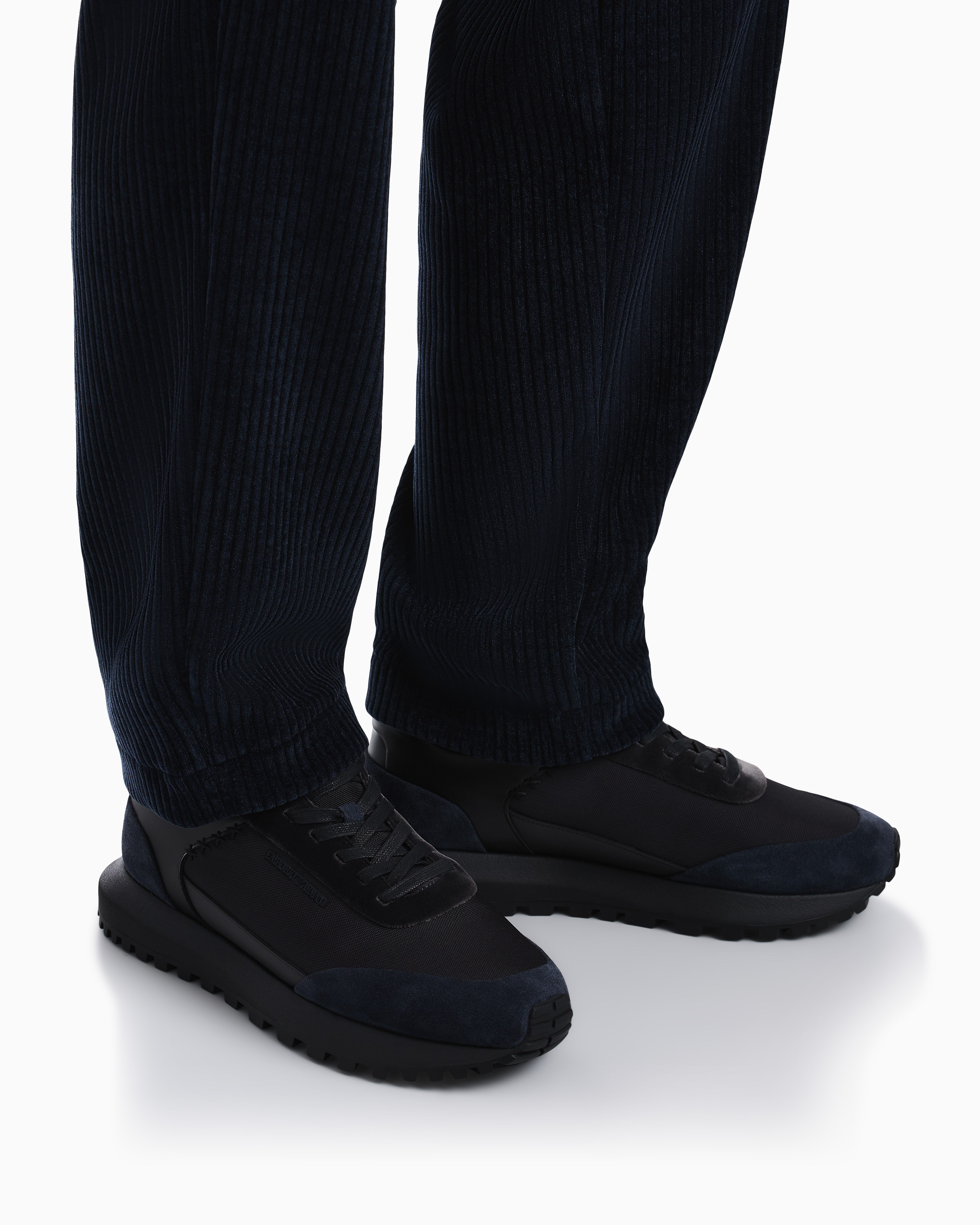 Emporio Armani Emporıo Armani Erkek Nefes Alabilen File ve Süet Detaylı Rahat Tabanlı Siyah Sneaker EM004839 AF29491-MZ312