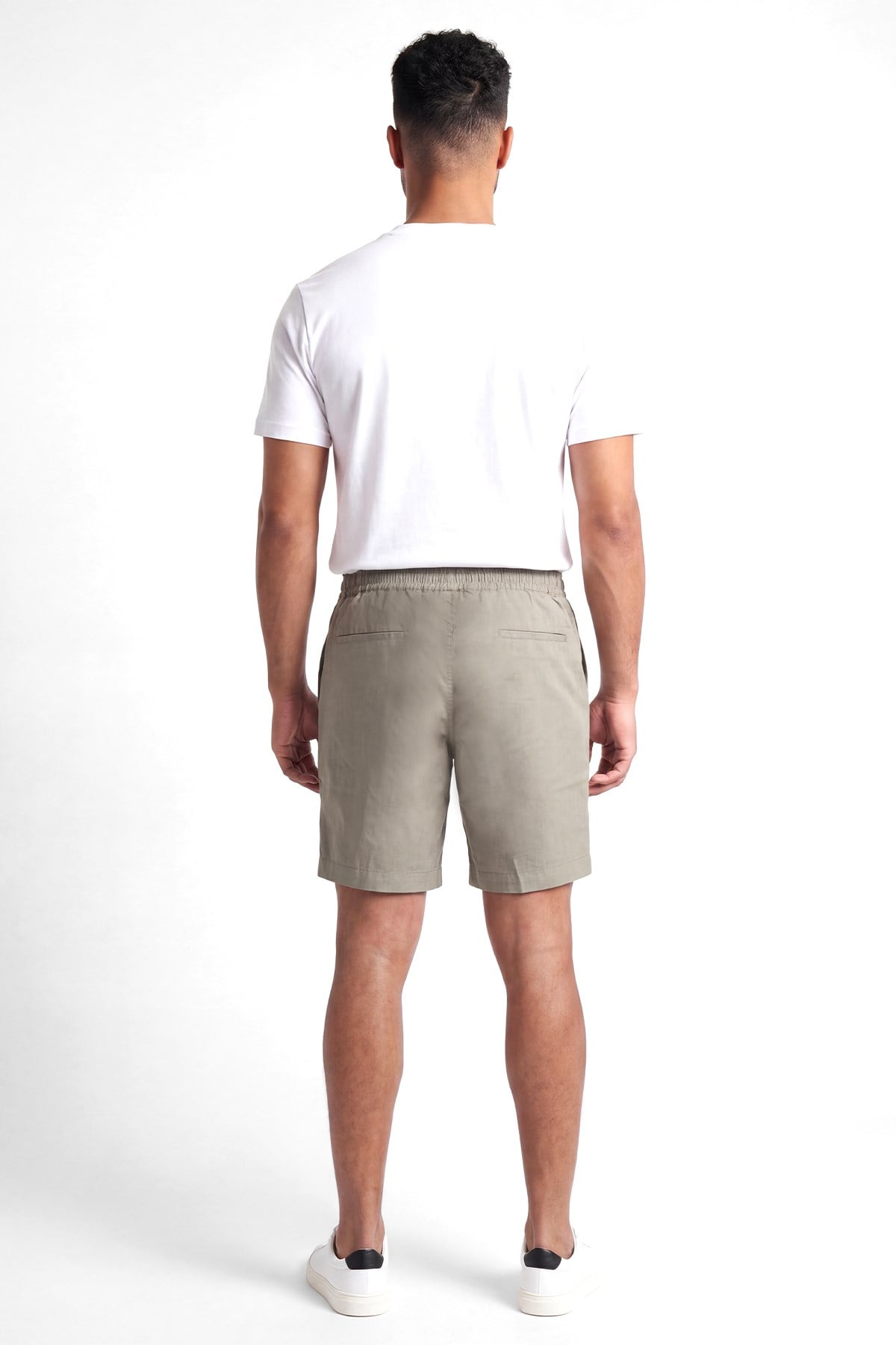 Emporio Armani Emporıo Armani Erkek Normal Kalıp Pamuklu Bej Şort & Bermuda EM005619 AF25060-U6200